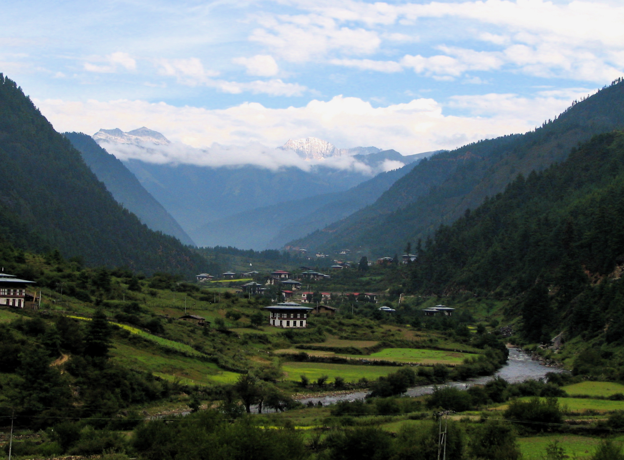 Valleys of Bhutan, Natural wonders, Picturesque landscapes, Untouched beauty, 2000x1480 HD Desktop