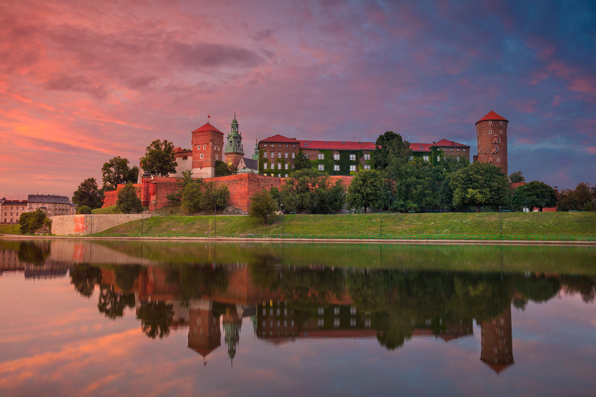 Royal Wawel Castle, Krakow, Free pictures, Fonwall, 2050x1370 HD Desktop