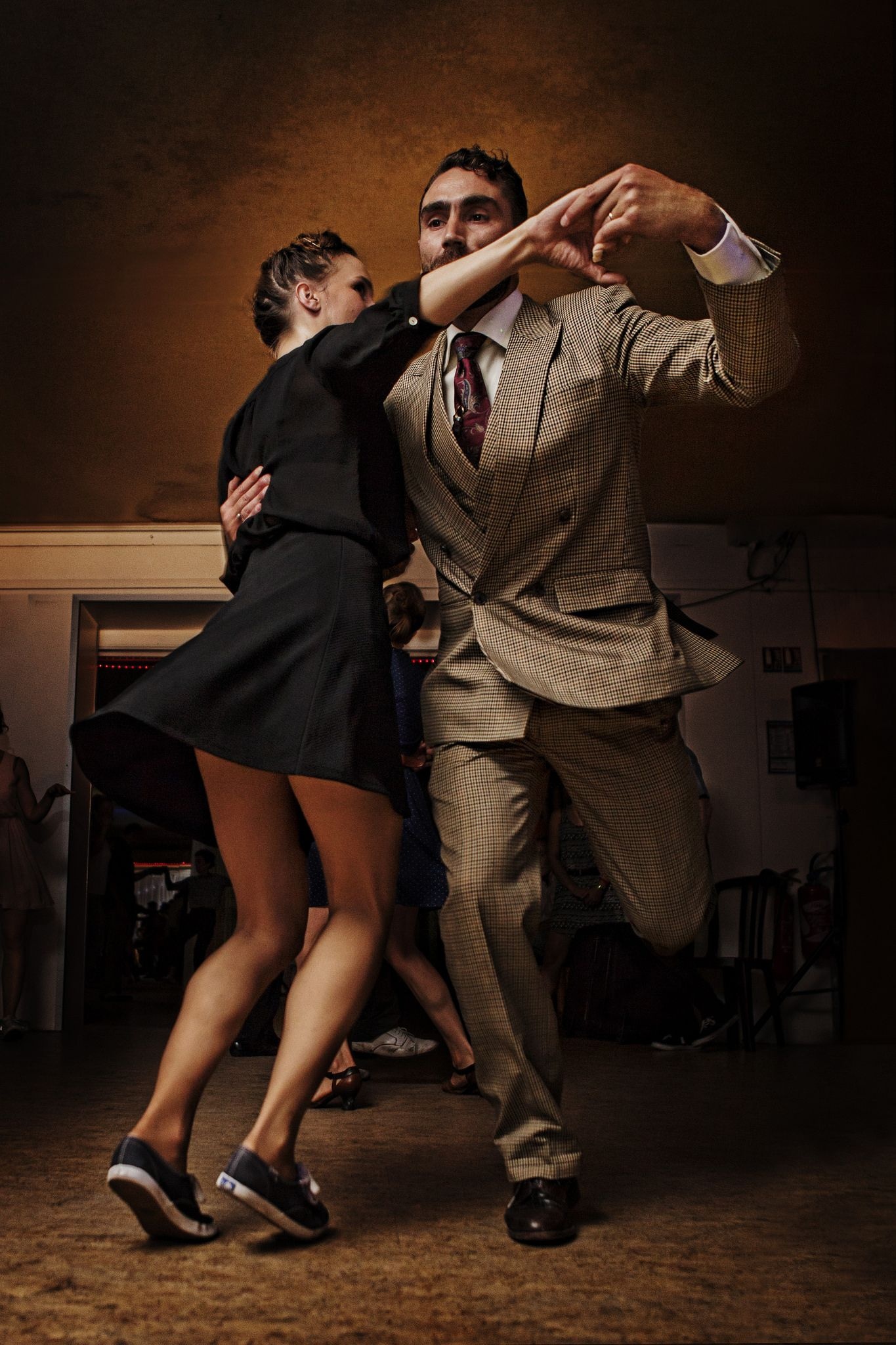 Swing Dance: Annie Trudeau, Max Pitruzzella, Ballroom Dance Choreography, 2014, France. 1370x2050 HD Wallpaper.