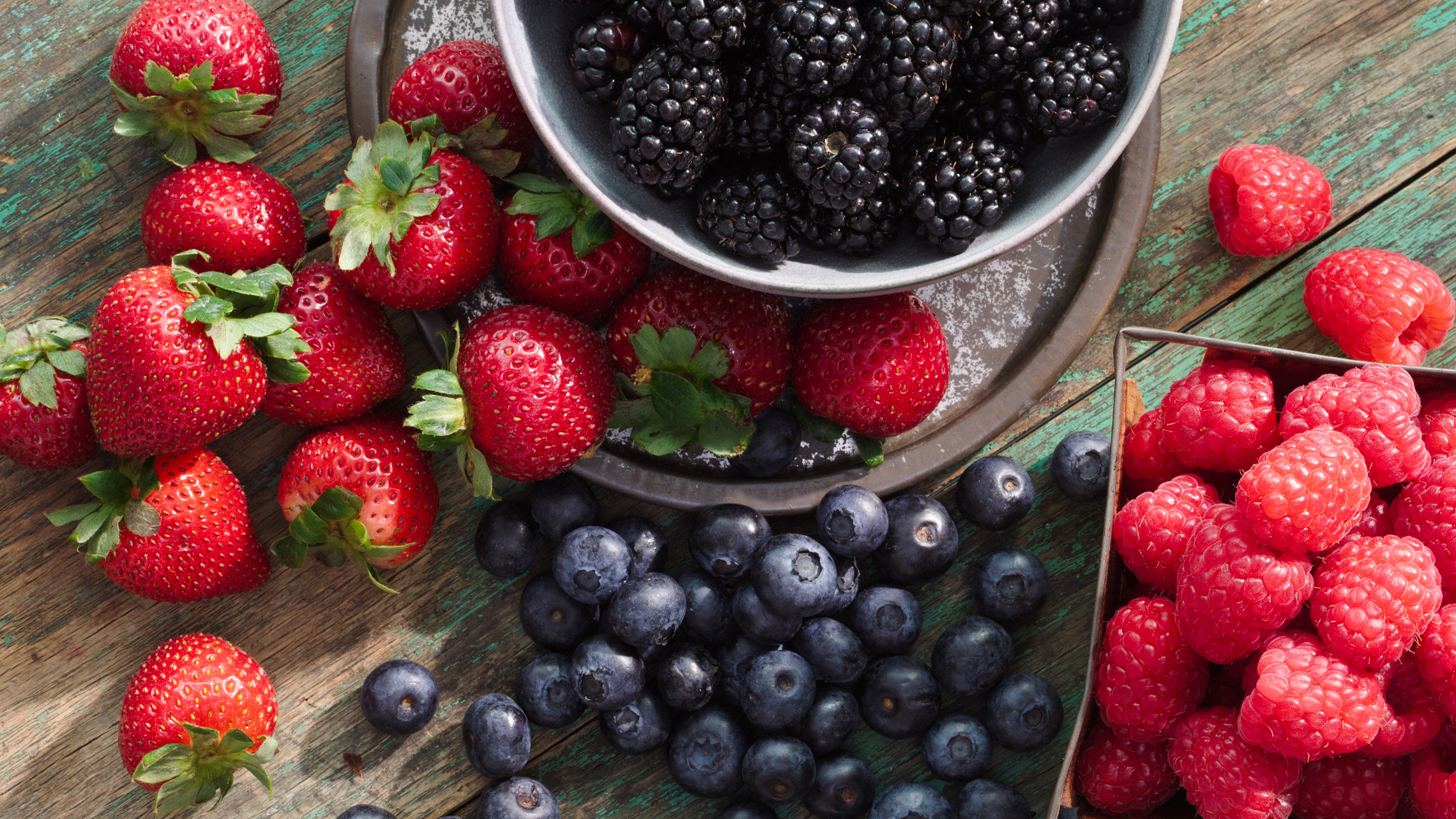 Guide to berries, Whole Foods Market, 2280x1290 HD Desktop