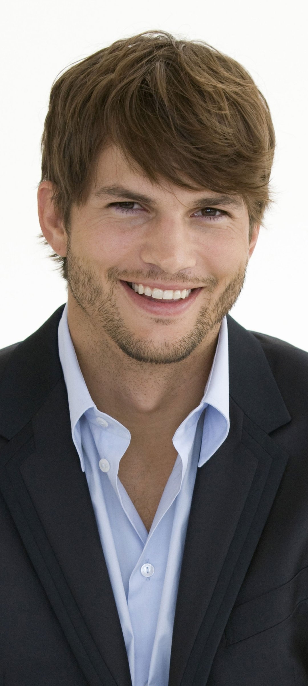 Ashton Kutcher Movies, Celebrity spotlight, Actor photos, Hollywood icon, 1080x2400 HD Phone