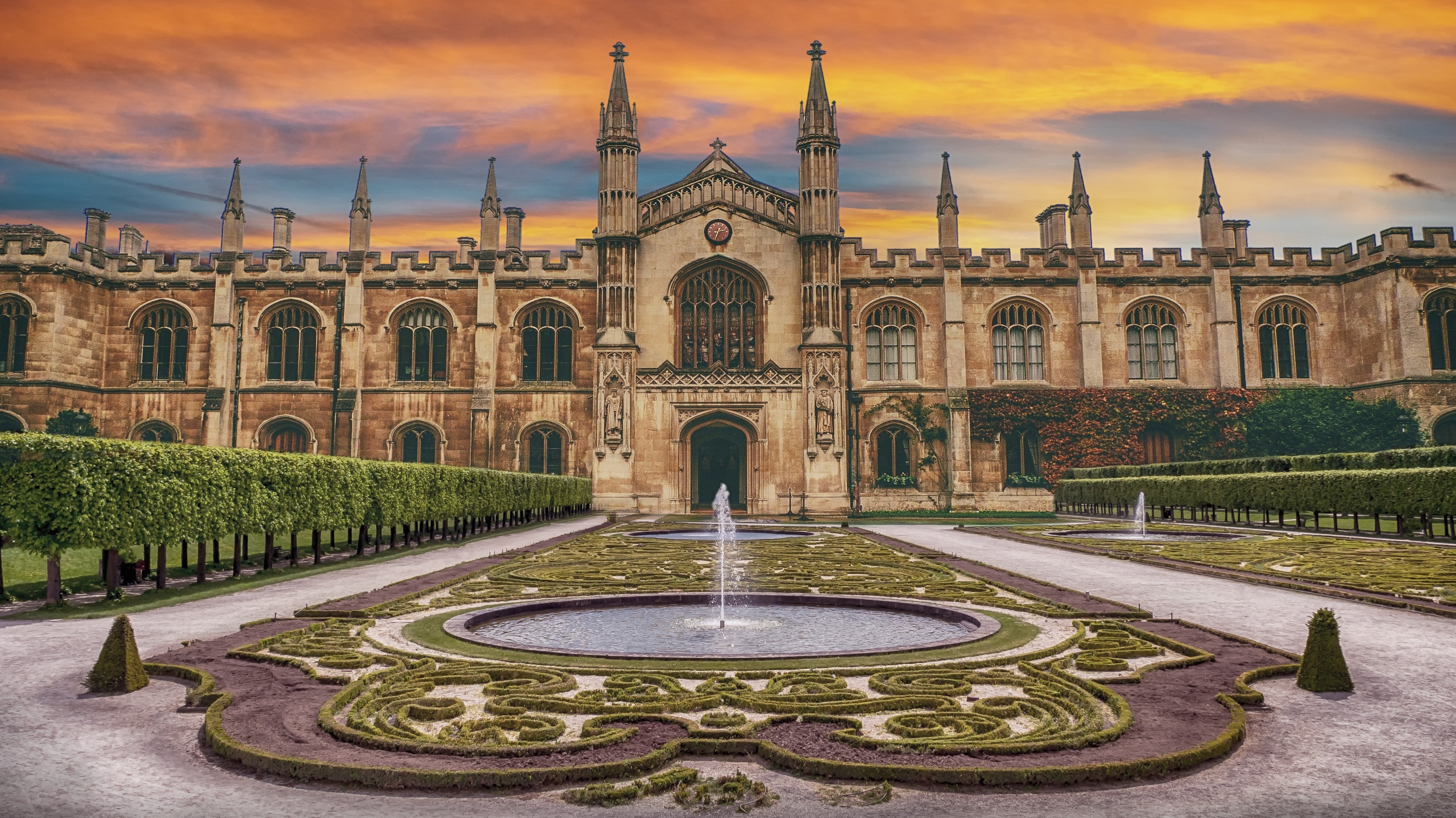 Palace: Corpus Christi College, Established in 1352 by the Guild of Corpus. 3840x2160 4K Wallpaper.