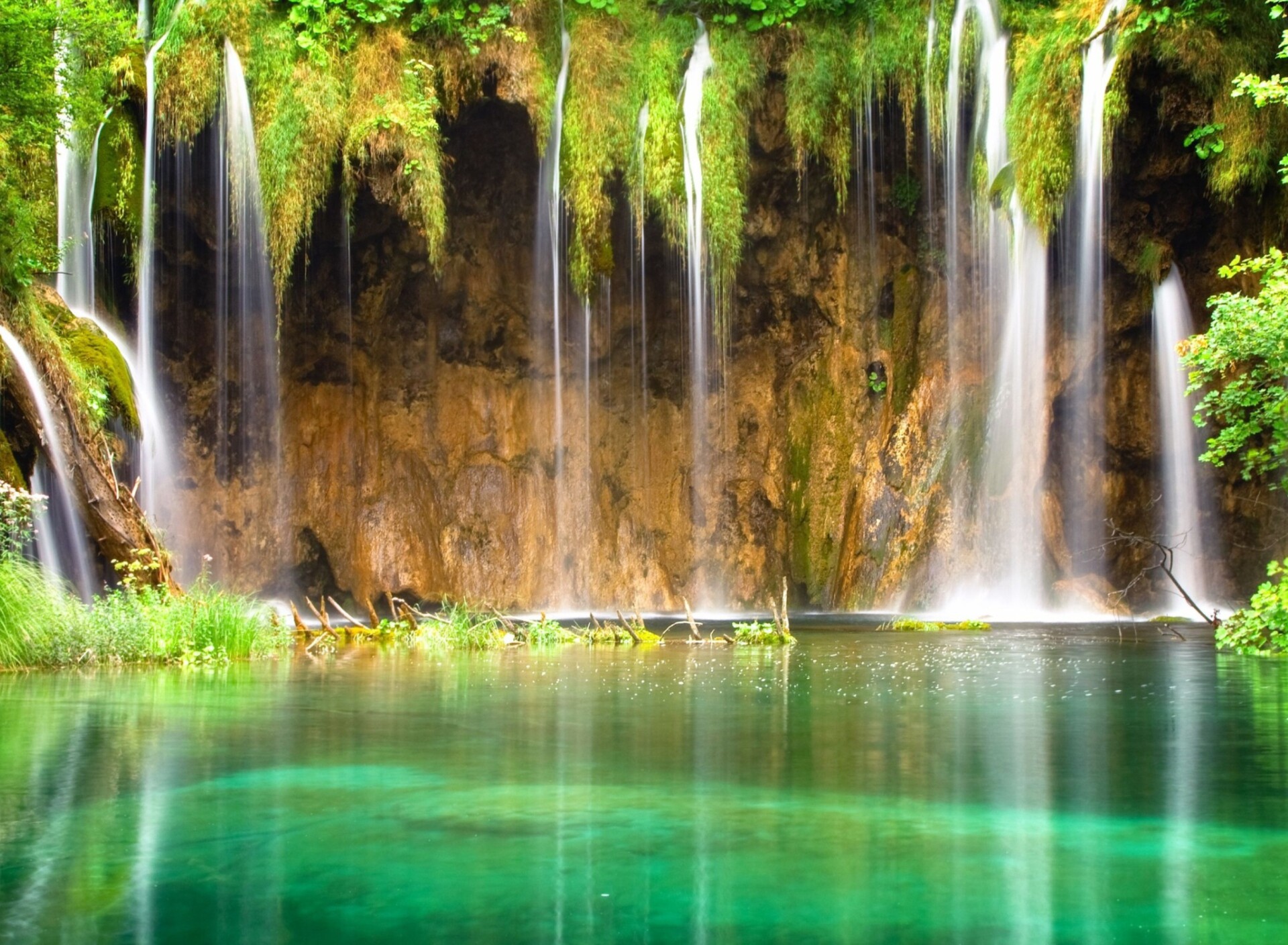 Waterfall: Jungle, A place where a river flows over the edge of a steep. 1920x1410 HD Wallpaper.