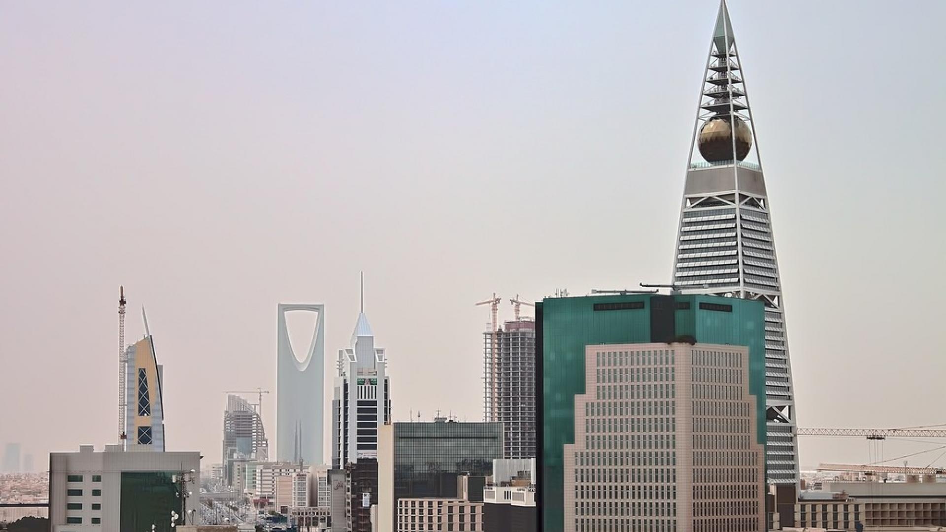Riyadh landmarks, Middle East capital, Saudi Arabia, Faisaliah building, 1920x1080 Full HD Desktop