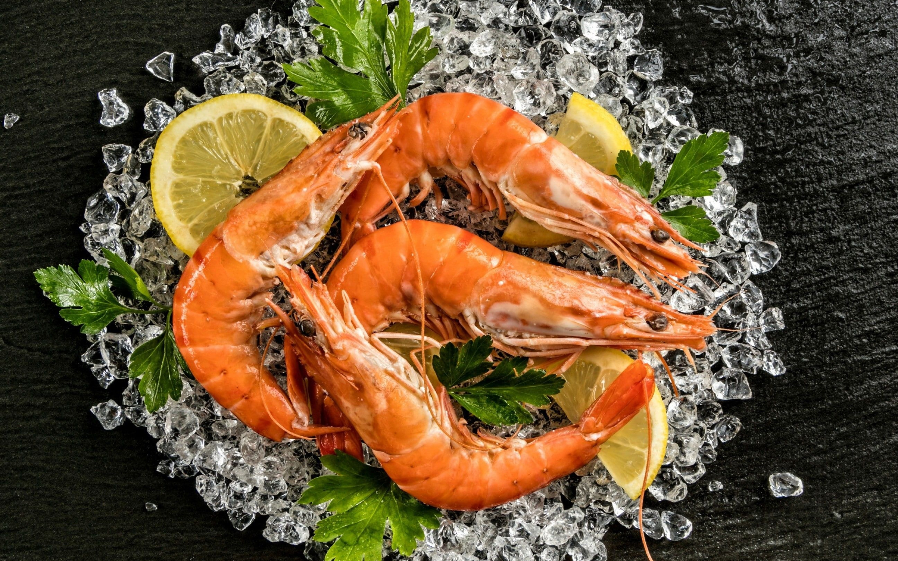 Seafood: Shrimp, A type of shellfish that is found abundantly all over the world. 2880x1800 HD Wallpaper.