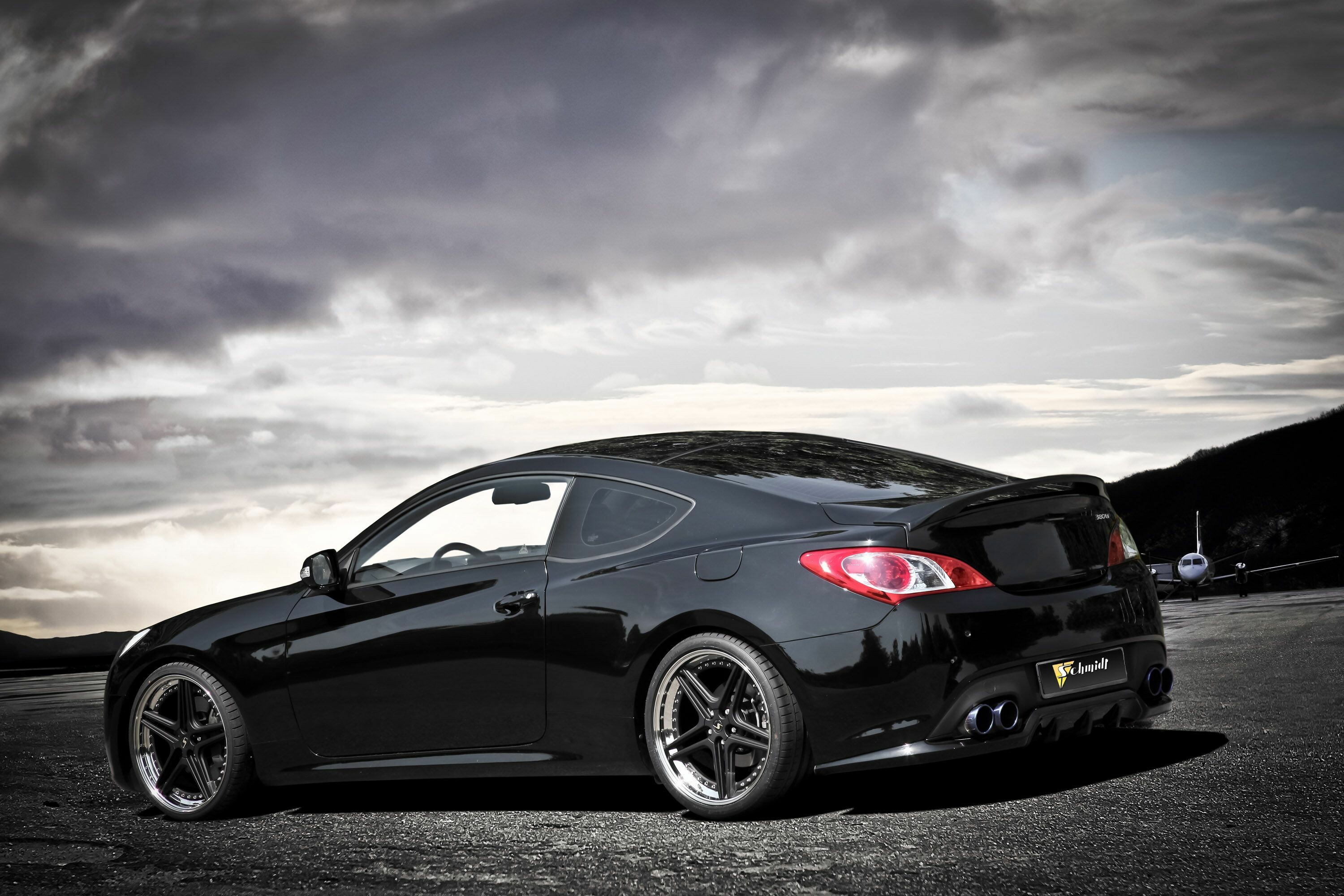 Hyundai: Genesis Coupe, The Grandeur was introduced in 1986. 3000x2000 HD Background.