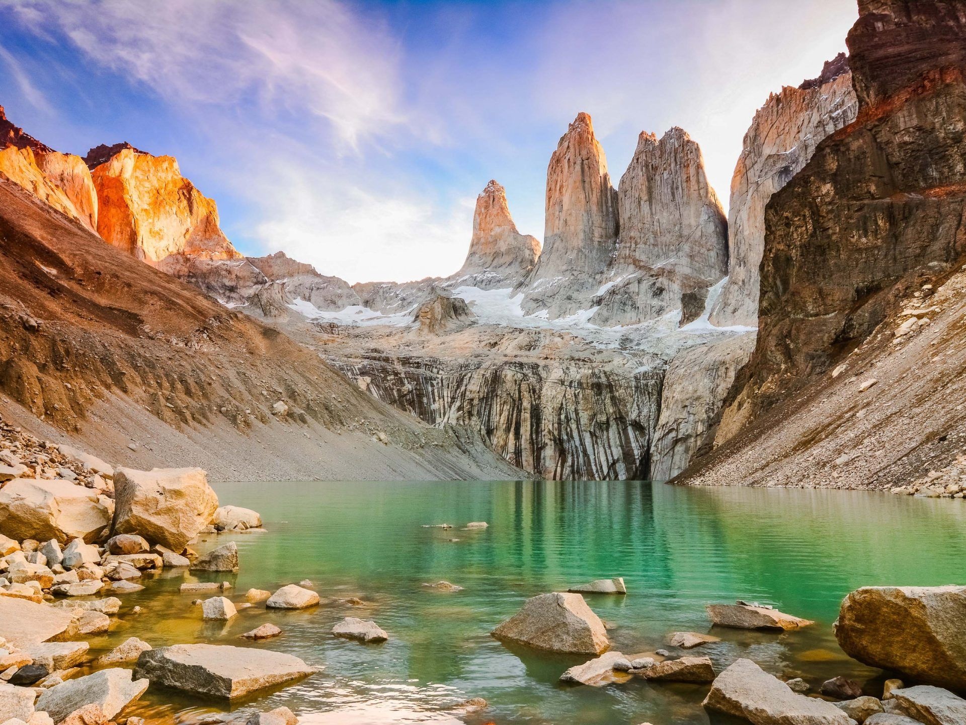 Chile: Torres del Paine National Park, Southern Patagonia. 1920x1440 HD Wallpaper.