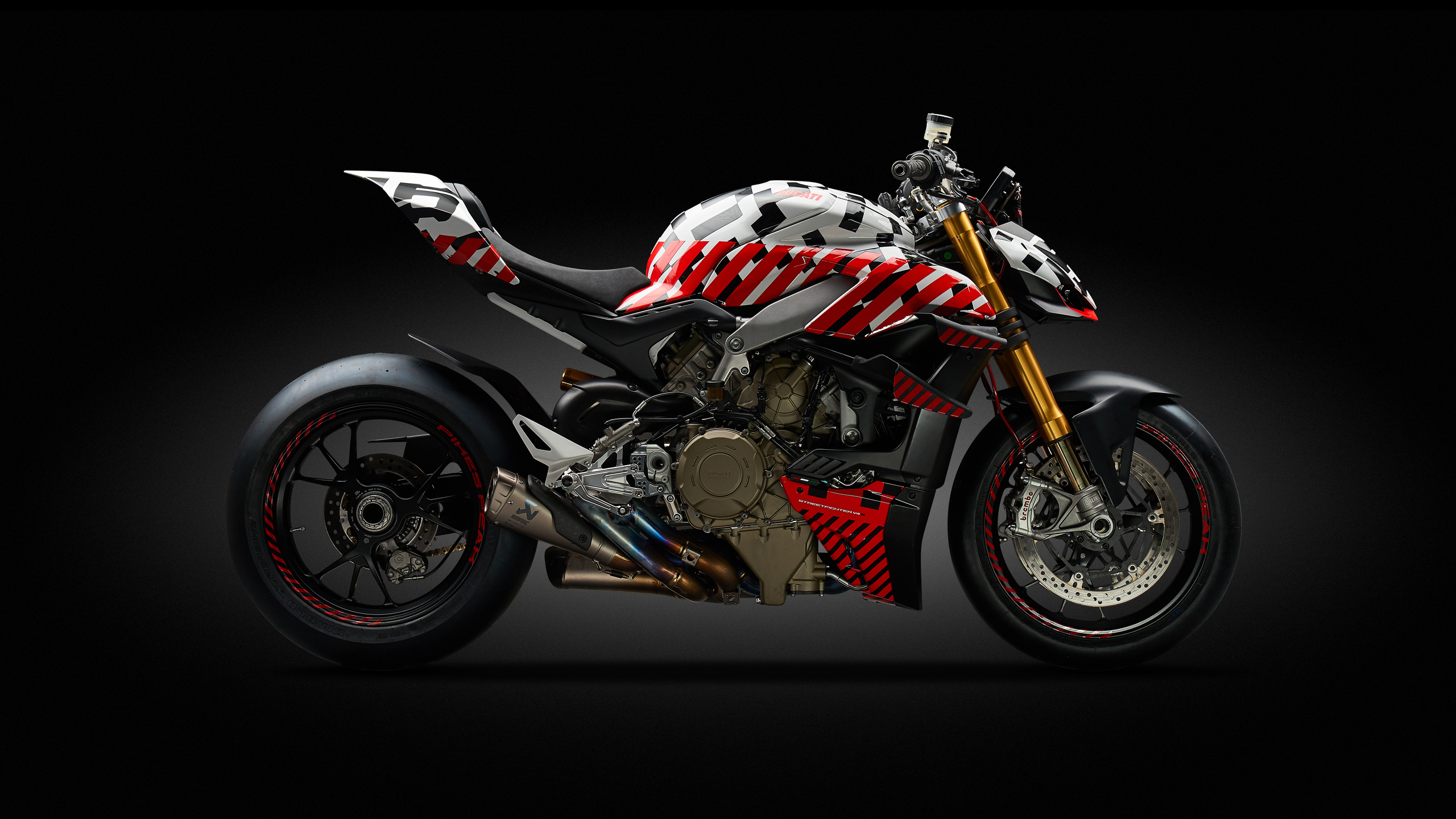 Ducati Streetfighter, Panigale V4 aggression, High-resolution wallpapers, Motorcycle photography, 2560x1440 HD Desktop