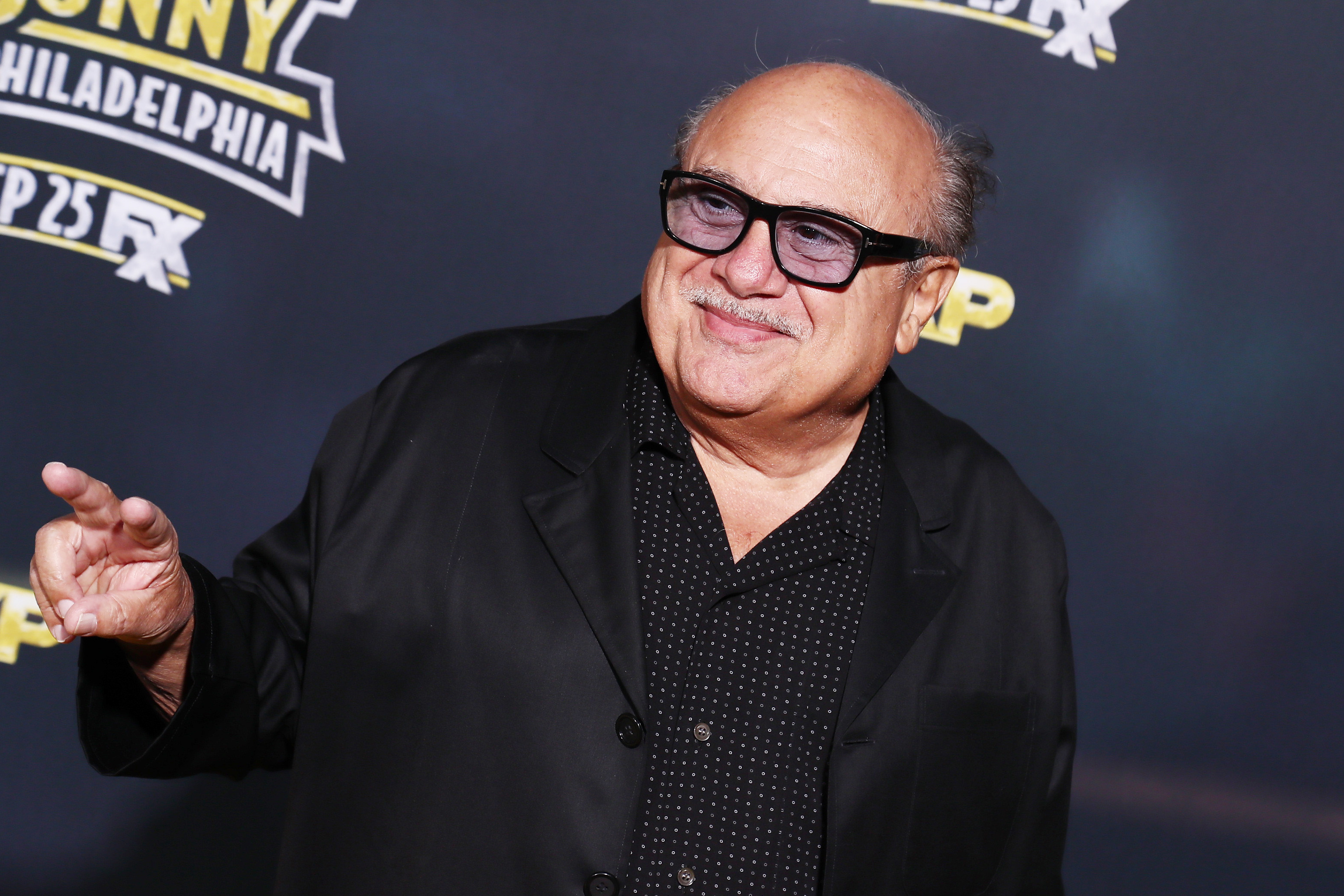 Danny DeVito: The 1980 Golden Globe Award for Best Supporting Actor – Series, Miniseries. 3120x2080 HD Wallpaper.