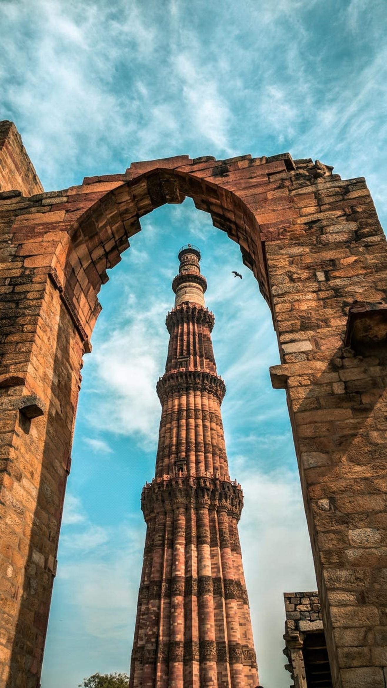 New Delhi, Qutub Minar and complex, Historical place, Monument, 1320x2340 HD Phone