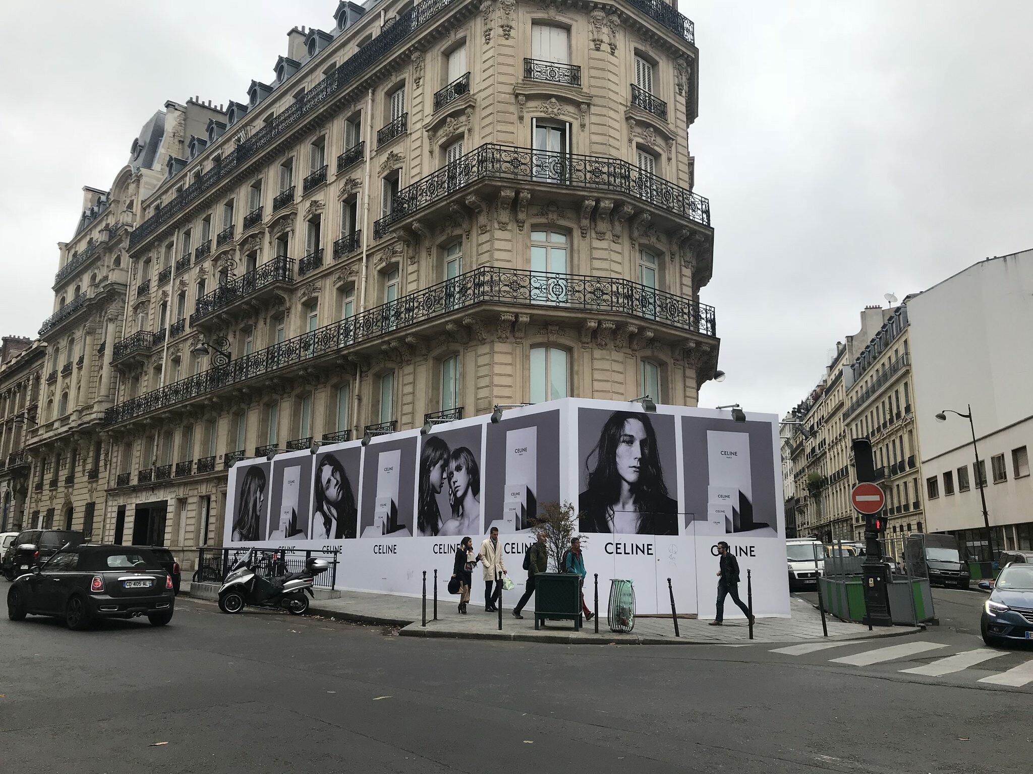 Celine, New store in Paris, Golden triangle, News distribution, 2050x1540 HD Desktop