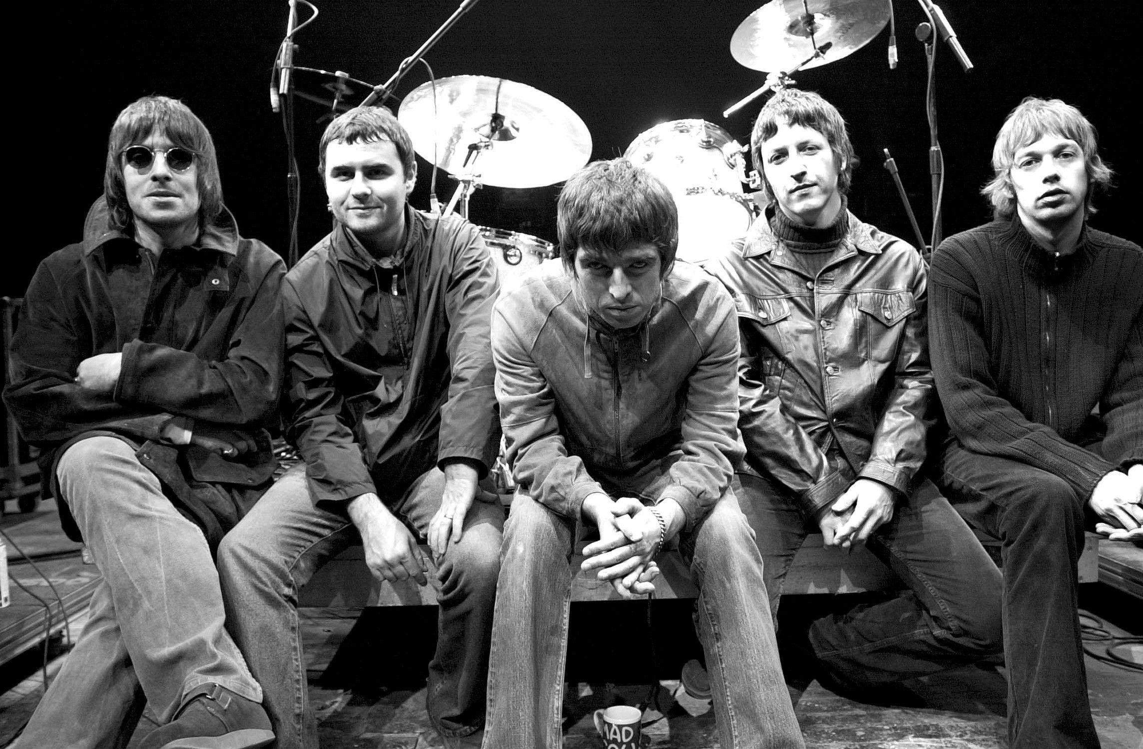 Oasis (Band), Iconic rock band, Nostalgic tunes, Musical legends, 2290x1500 HD Desktop