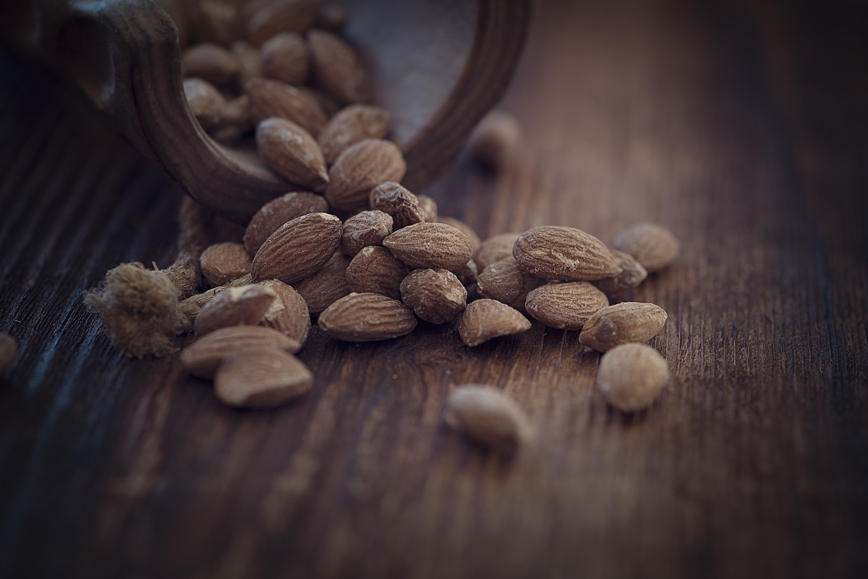 Almonds: Nuts, Eaten raw, blanched, or roasted, Commonly used in confectionery baking. 3000x2010 HD Background.