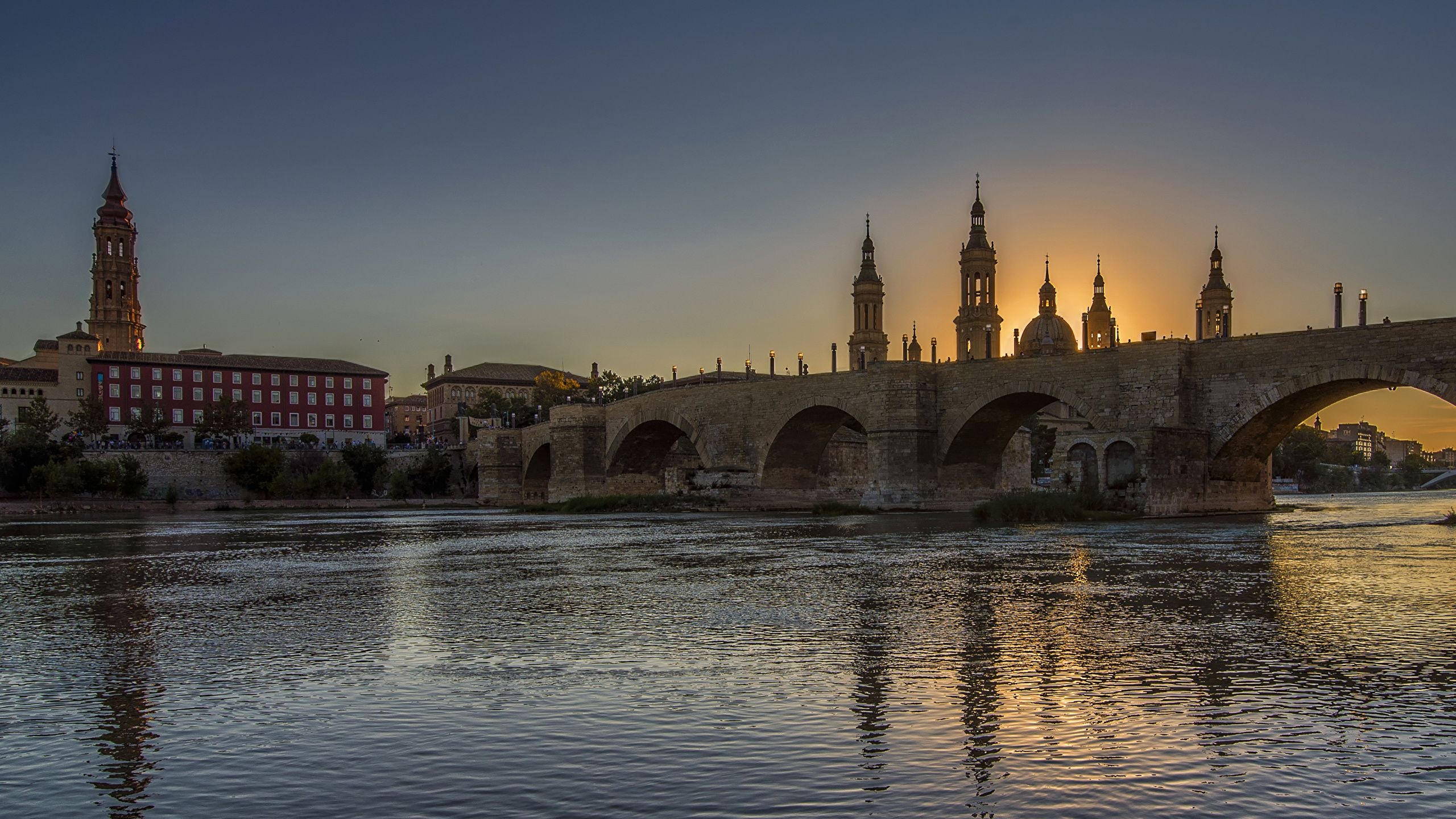 Ebro River, Zaragoza, Travels, Spain, 2560x1440 HD Desktop