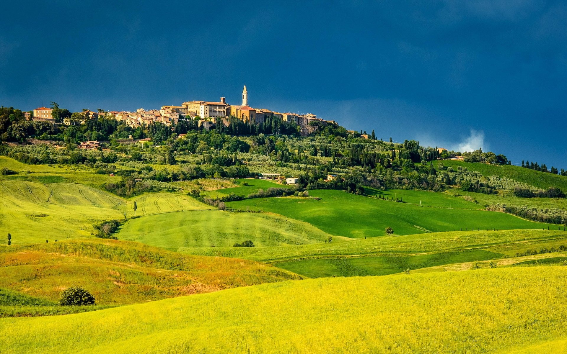 Pienza HD wallpaper, Background image, Italian beauty, High-quality vista, 1920x1200 HD Desktop
