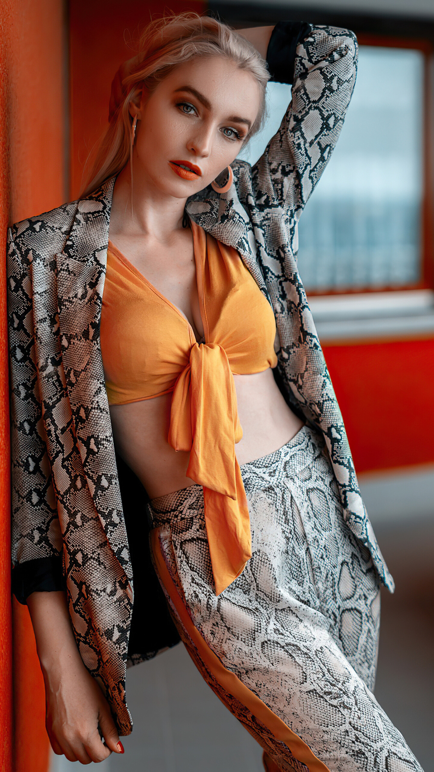 Fashion Model: Lara Waltemode, A German model wearing, Works for expensive premium brands, Urban Fashion. 1440x2560 HD Wallpaper.
