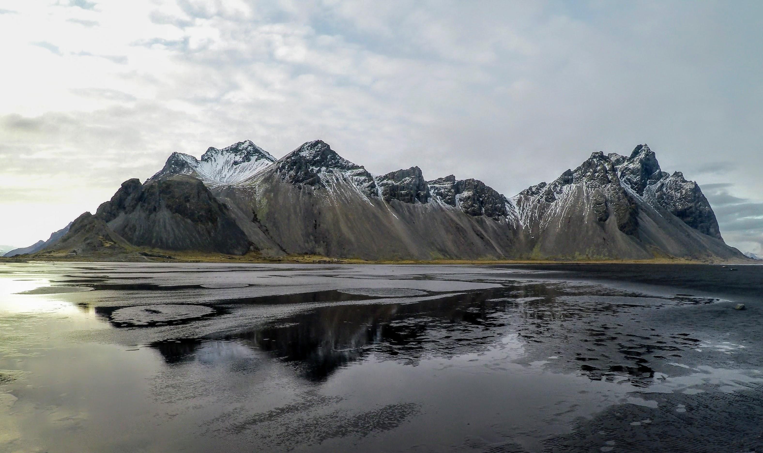 Vestrahorn, Icelandic magnificence, Rearthporn's favorite, Captivating mountain, 3160x1880 HD Desktop