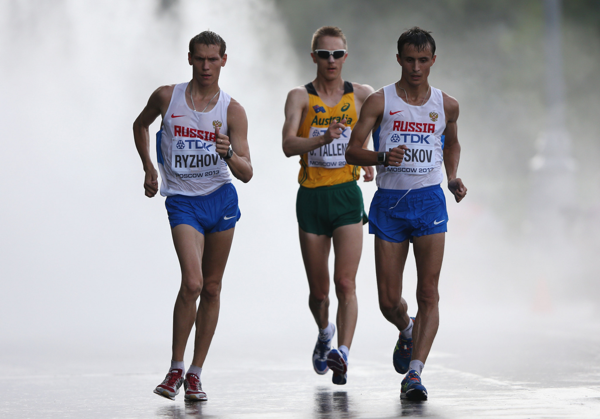 Racewalking: Mikhail Ryzhov of Russia, Ivan Noskov of Russia, Jared Tallent of Australia, Moscow 2013. 2050x1430 HD Background.