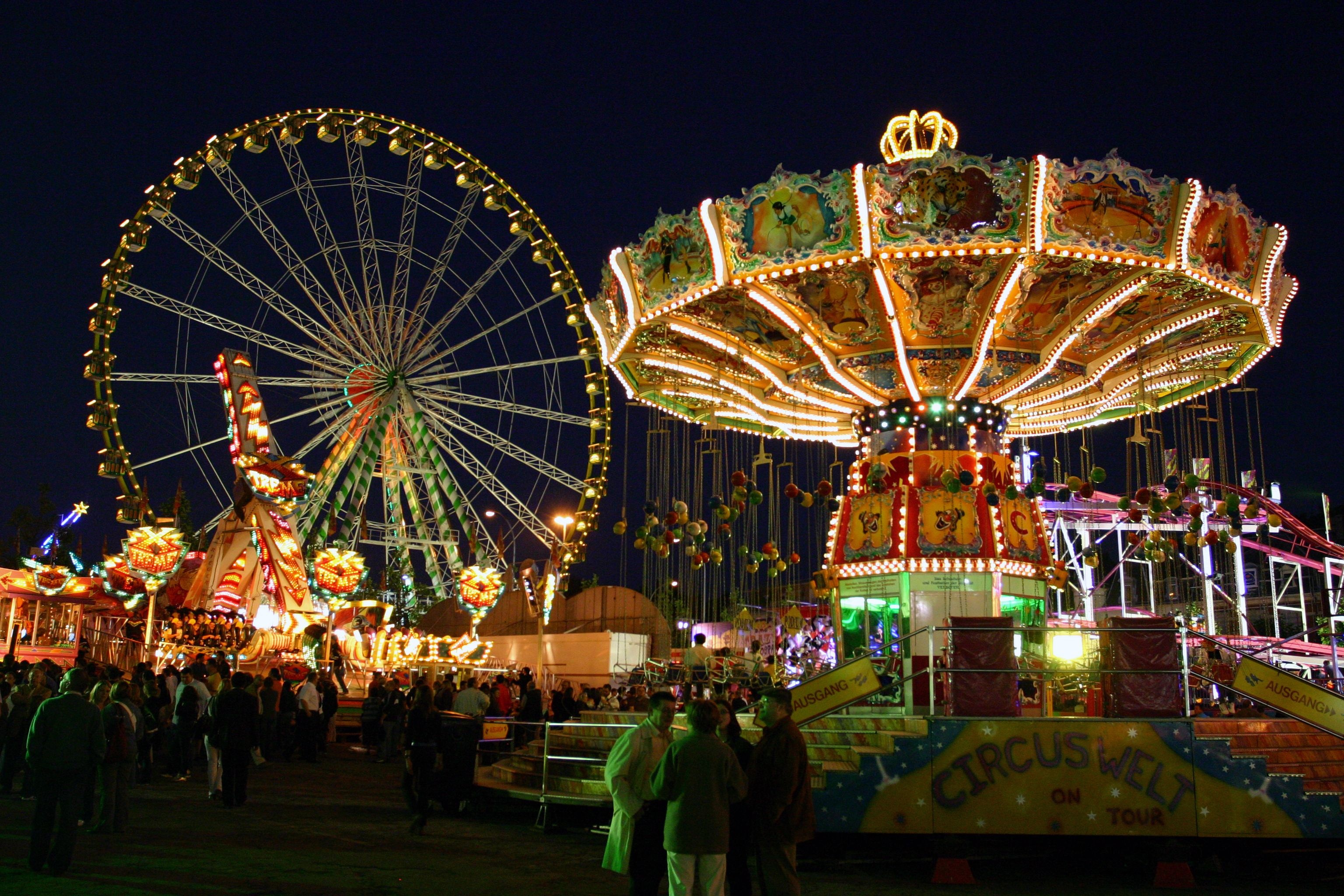 Fun Fair: Schueberfouer, The traditional carnival in Luxembourg. 3080x2050 HD Background.