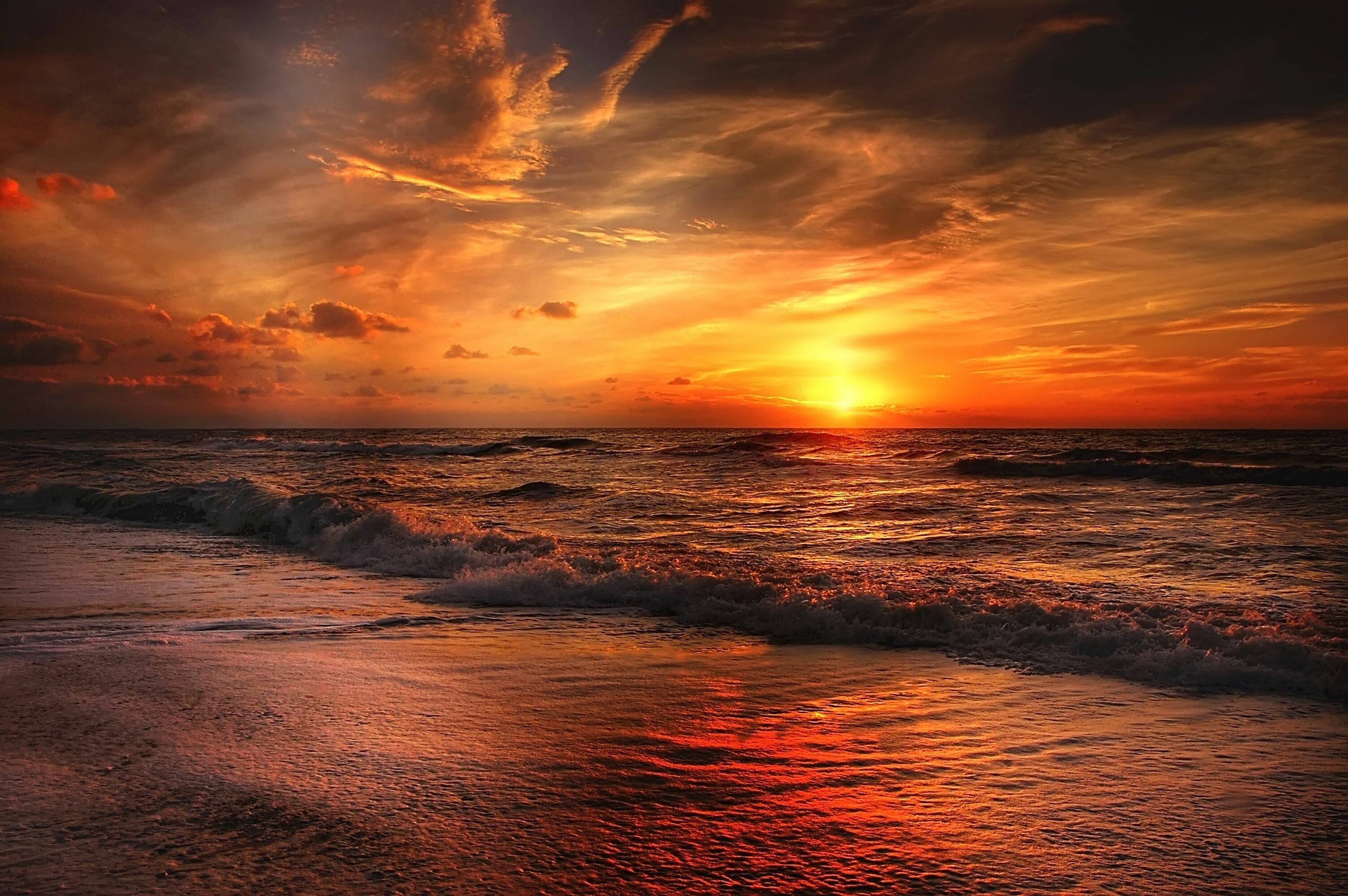 Sunset: Half-light, Sundown, Seaside. 3010x2000 HD Background.