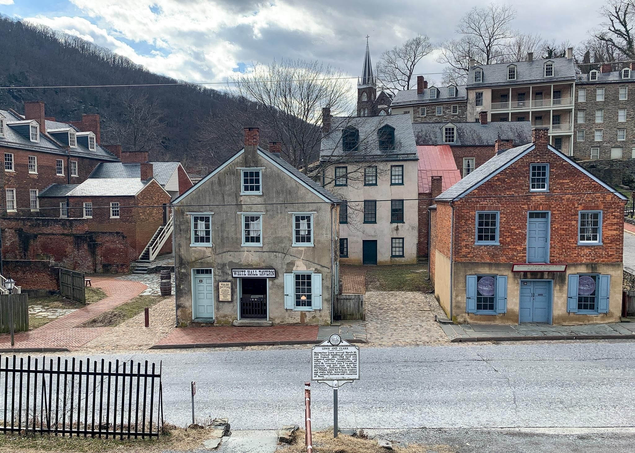 Harpers Ferry West Virginia, White Hall Tavern, Historic buildings, Local attractions, 2050x1470 HD Desktop