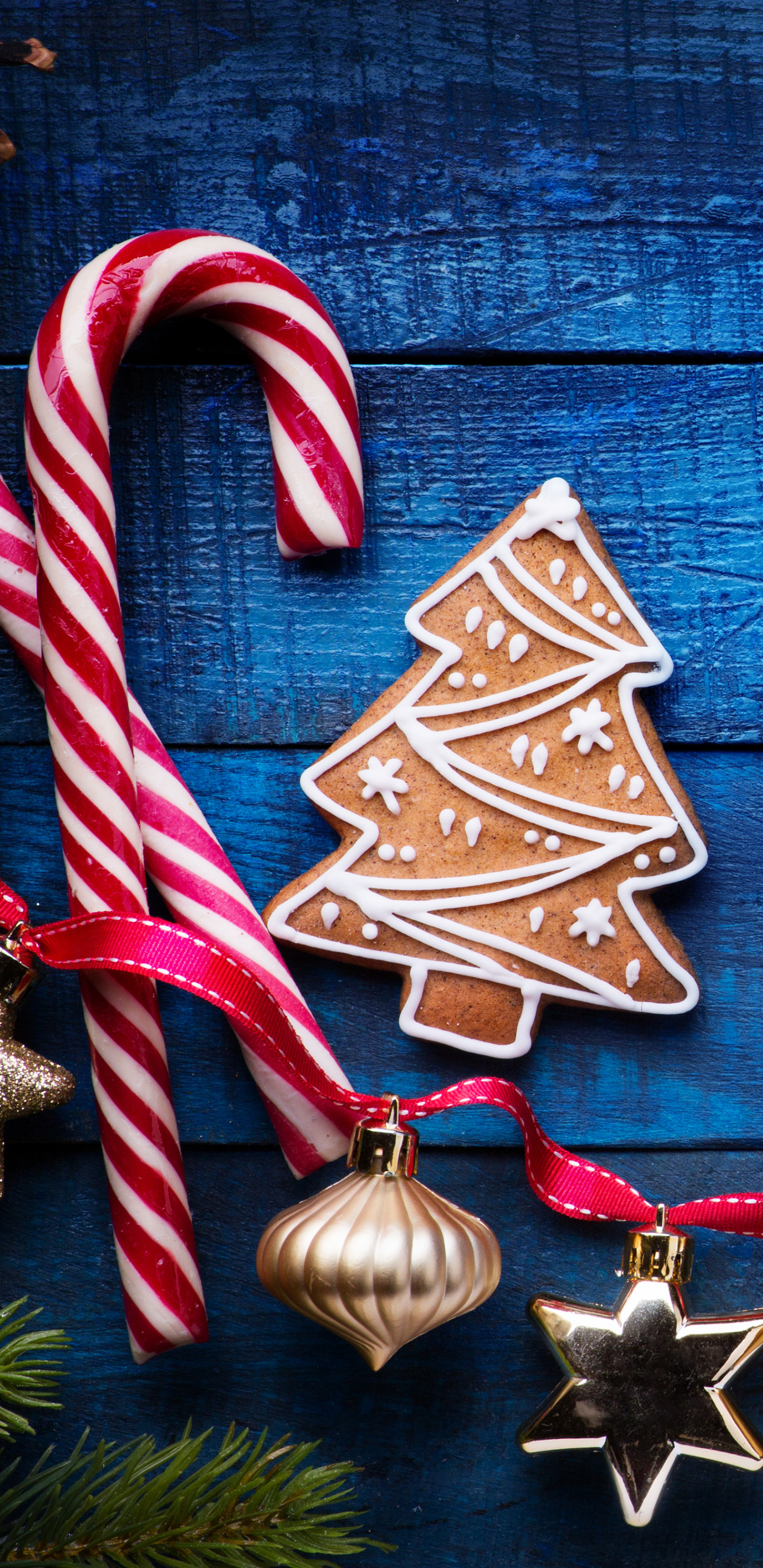 Holiday Christmas sweetness, Festive treats, Joyful celebrations, Yummy indulgence, 1440x2960 HD Phone