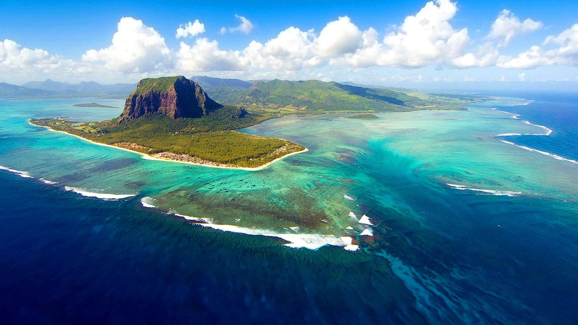 Mauritius Island, Underwater marvels, Hidden gems, Must-visit attractions, 2000x1130 HD Desktop