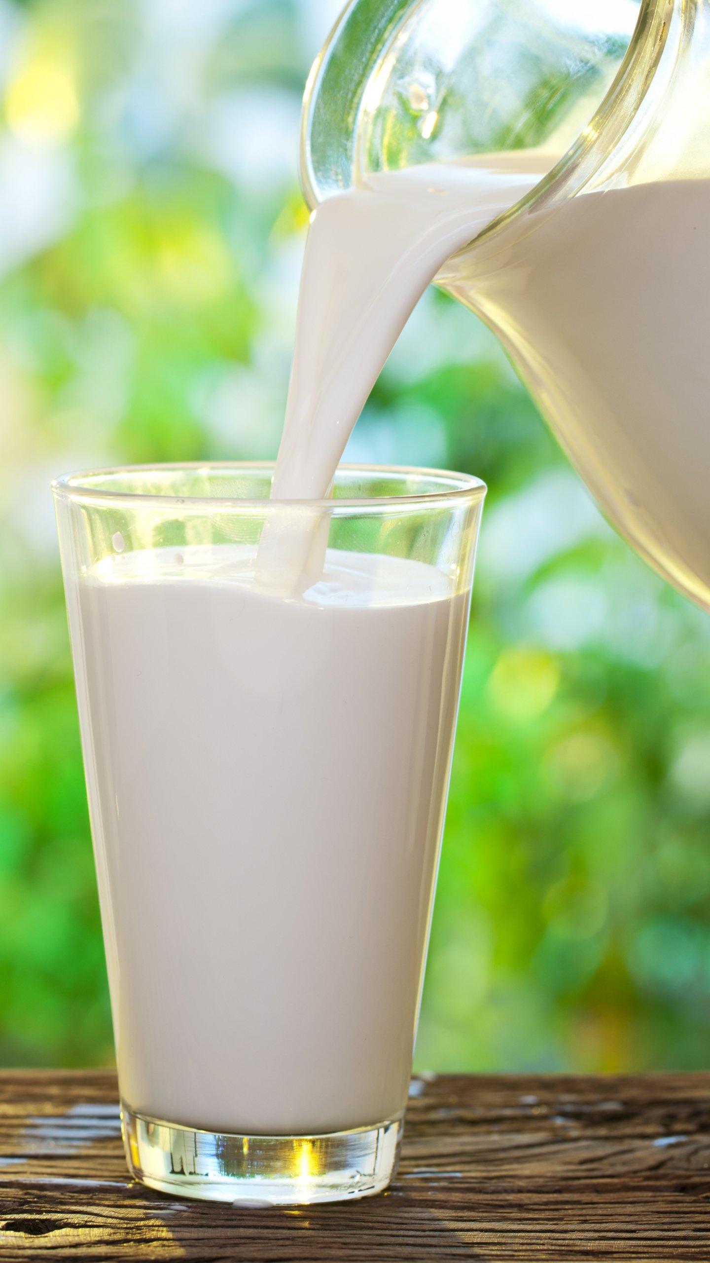 Milk: Filled with nine essential nutrients that benefit health, Food. 1440x2560 HD Wallpaper.