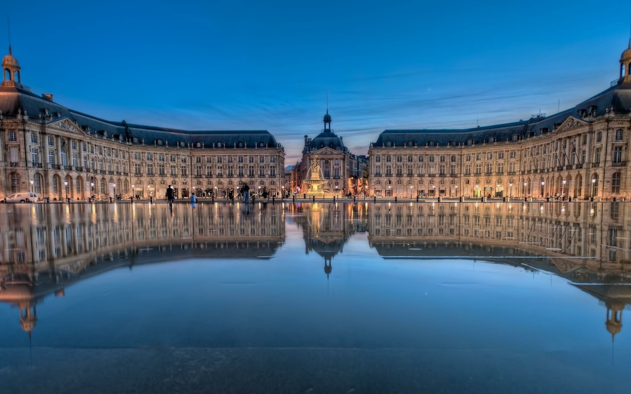 France: Bordeaux, The country hosts the fifth-largest number of UNESCO World Heritage Sites. 2560x1600 HD Background.