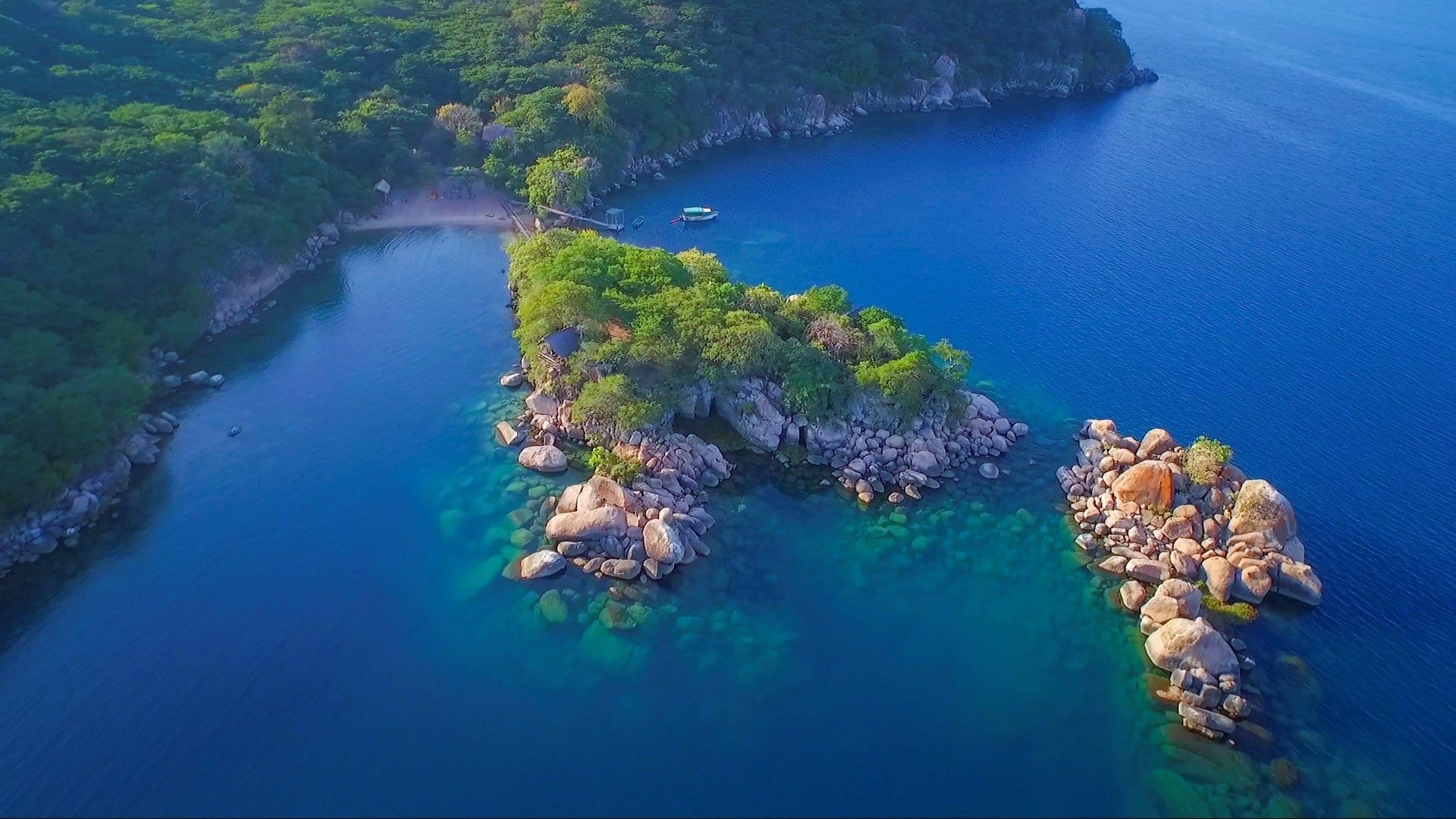 Mumbo Island guide, Malawi dream, Nature's retreat, Serene escape, 1920x1080 Full HD Desktop