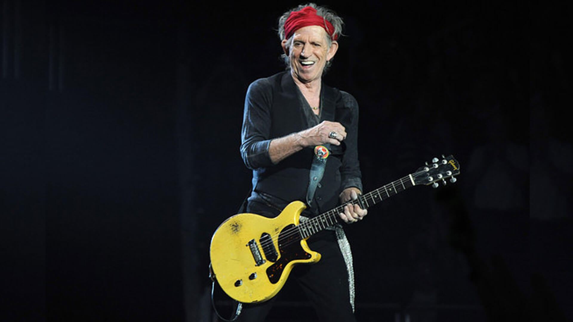 Keith Richards with Gibson guitar, Rock 'n' roll garage, Music icon, 1920x1080 Full HD Desktop