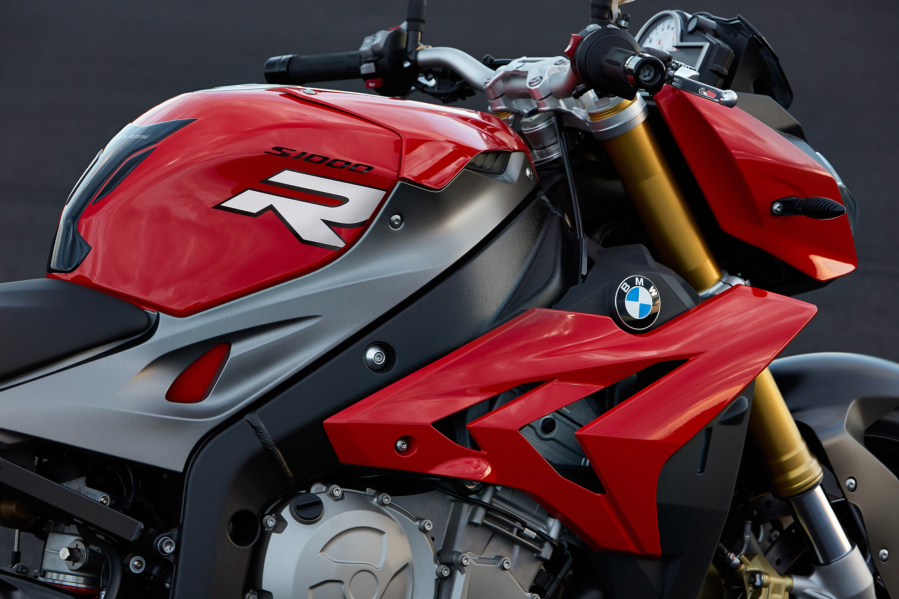BMW S 1000 R, HD picture of 2014 model, Motorcycle marvel, 3000x2000 HD Desktop