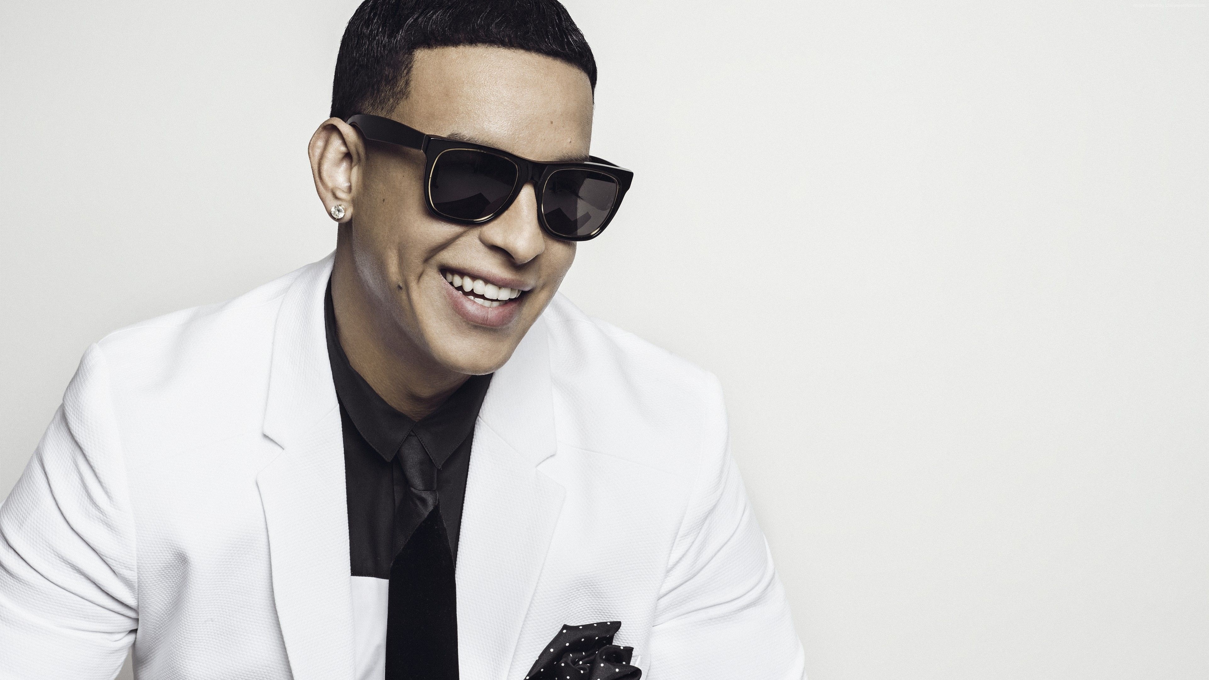 Reggaeton Music: Daddy Yankee, One of the most popular music genres in the Spanish-speaking Caribbean. 3840x2160 4K Background.