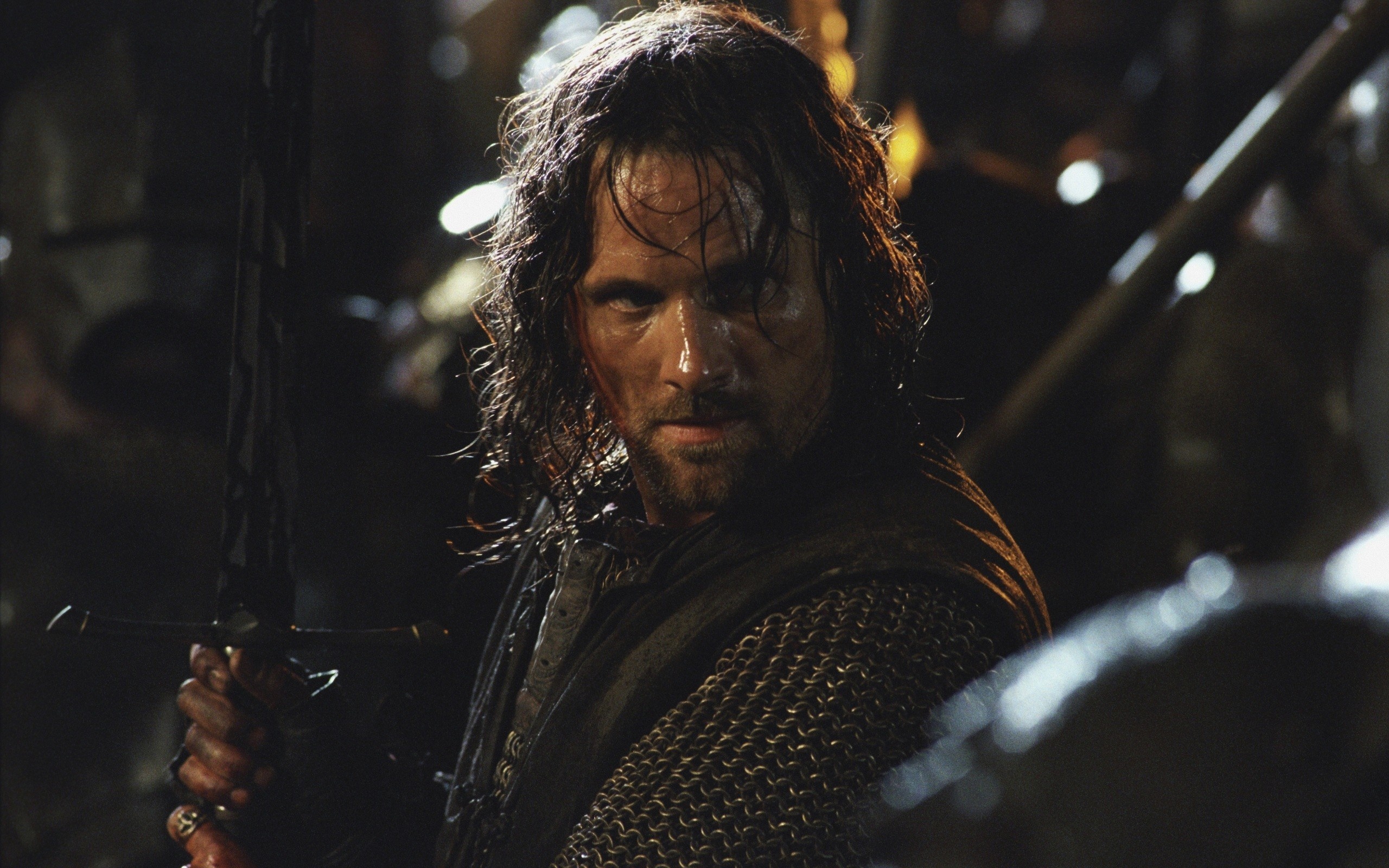 Viggo Mortensen, Lord of the Rings, Aragorn, Warrior with swords, 2560x1600 HD Desktop