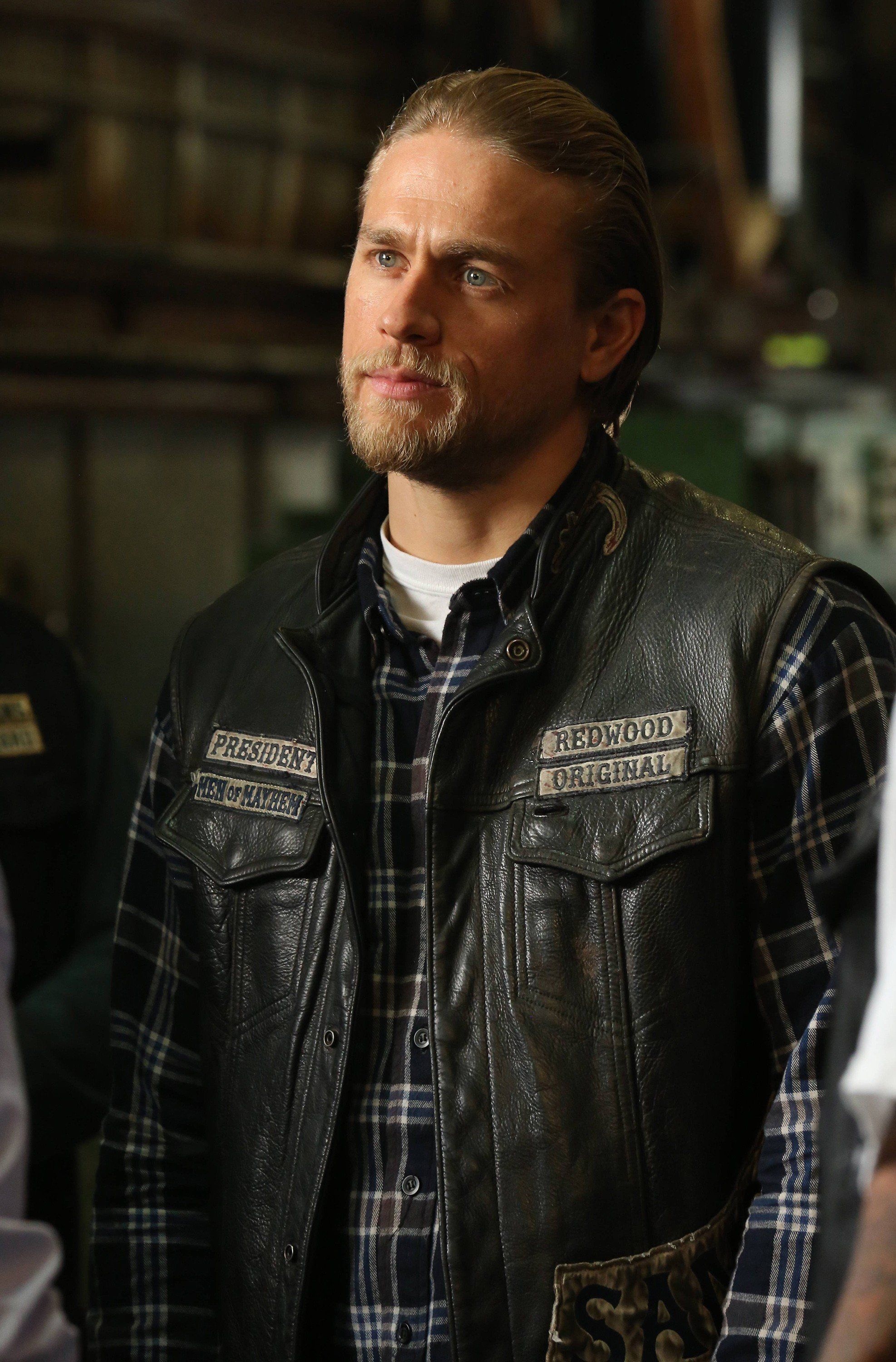 Charlie Hunnam: Sons of Anarchy, Jax, Fictional character. 1980x3000 HD Wallpaper.