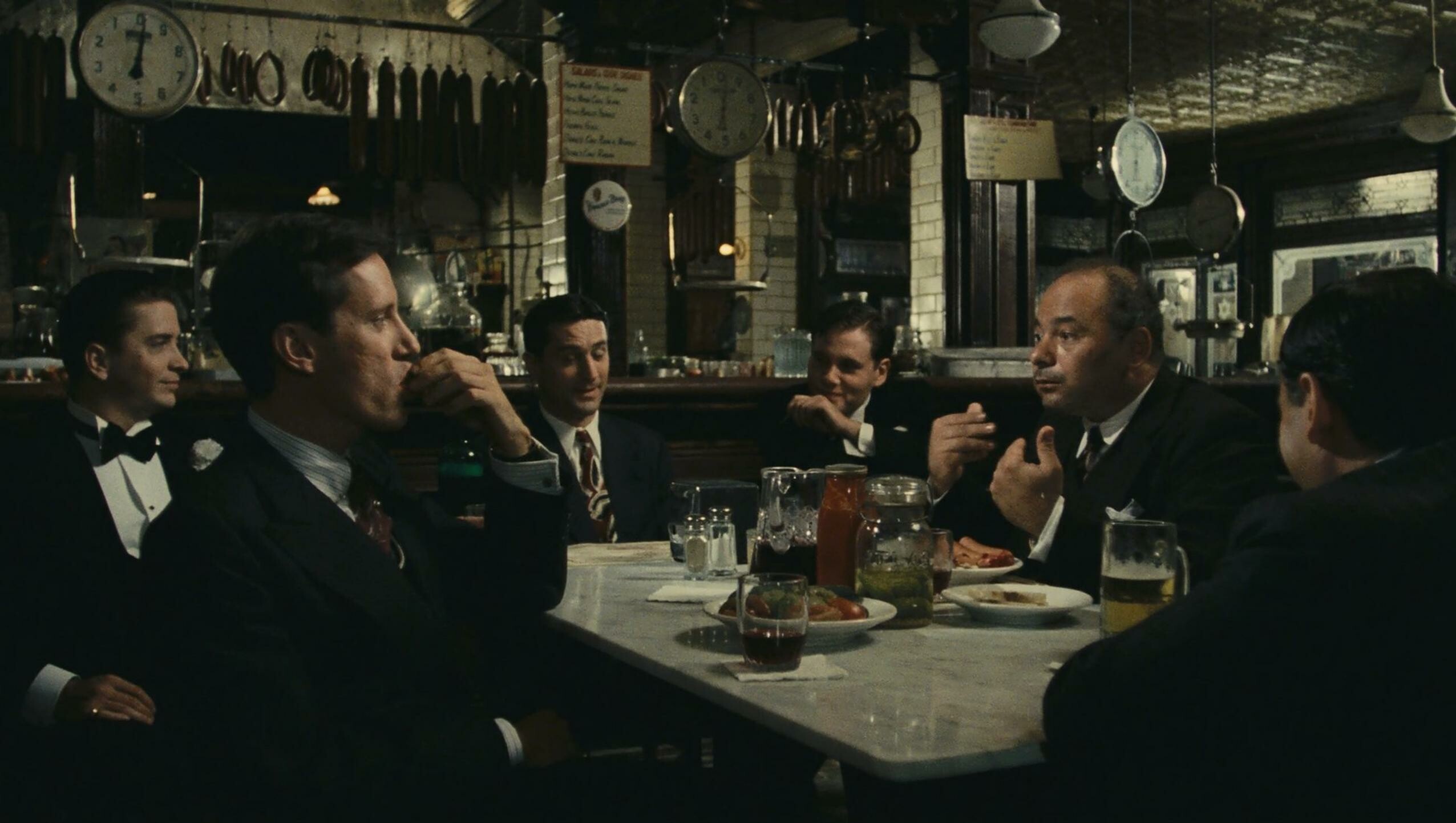 Once Upon a Time in America: Robert De Niro, James Woods, Burt Young, James Hayden, William Forsythe. 2560x1450 HD Wallpaper.