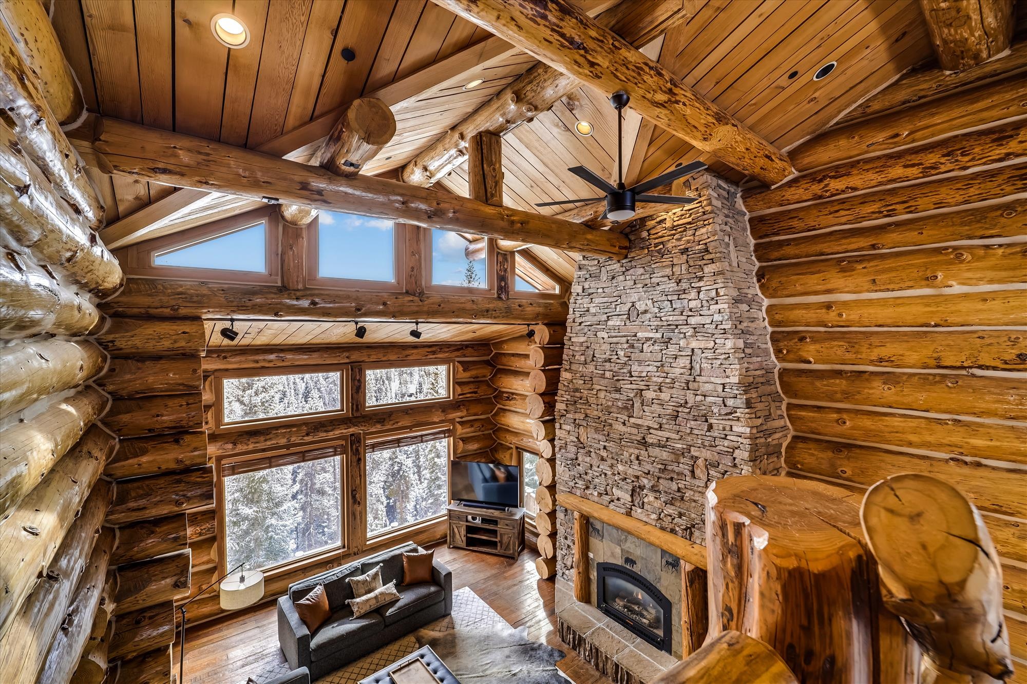 Log Cabin, Modern log cabins, Breckenridge lodging, Vacation rentals, Mountain escape, 2000x1340 HD Desktop