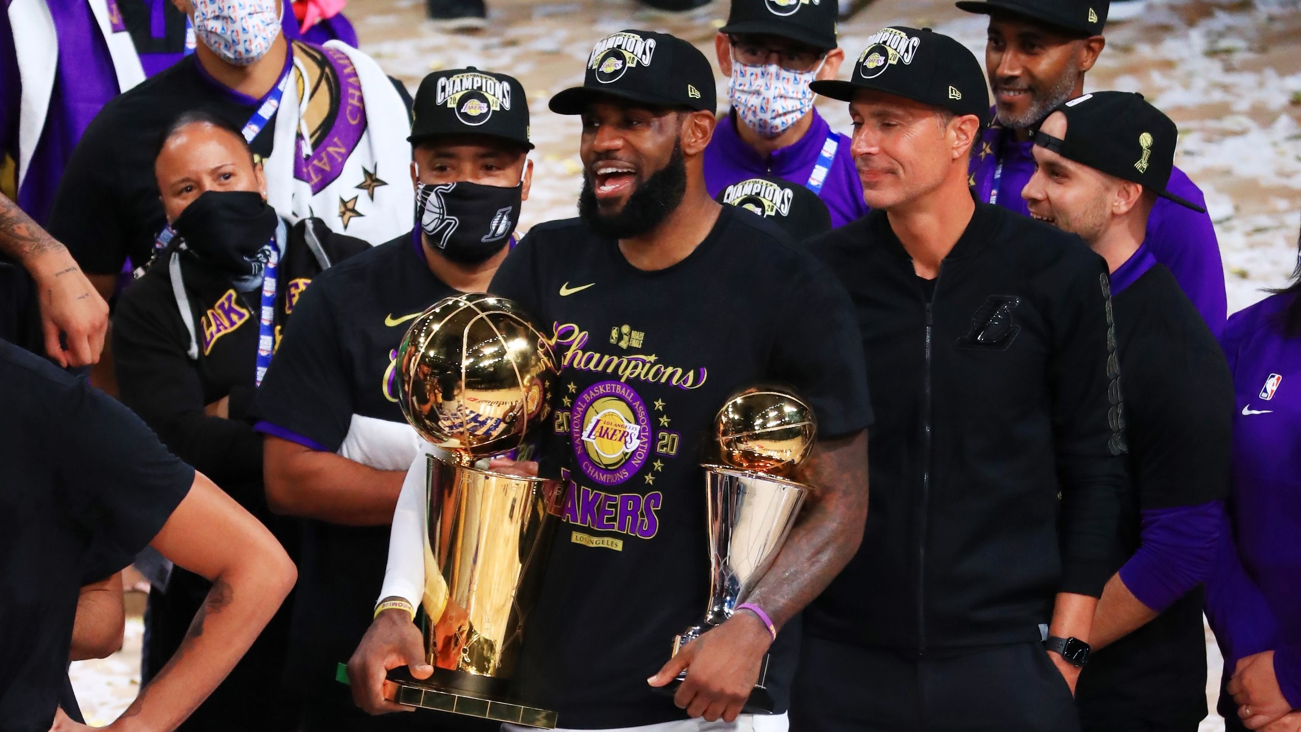 Los Angeles Lakers: The 2019–20 season NBA champions, LeBron James, Basketball. 2560x1440 HD Background.