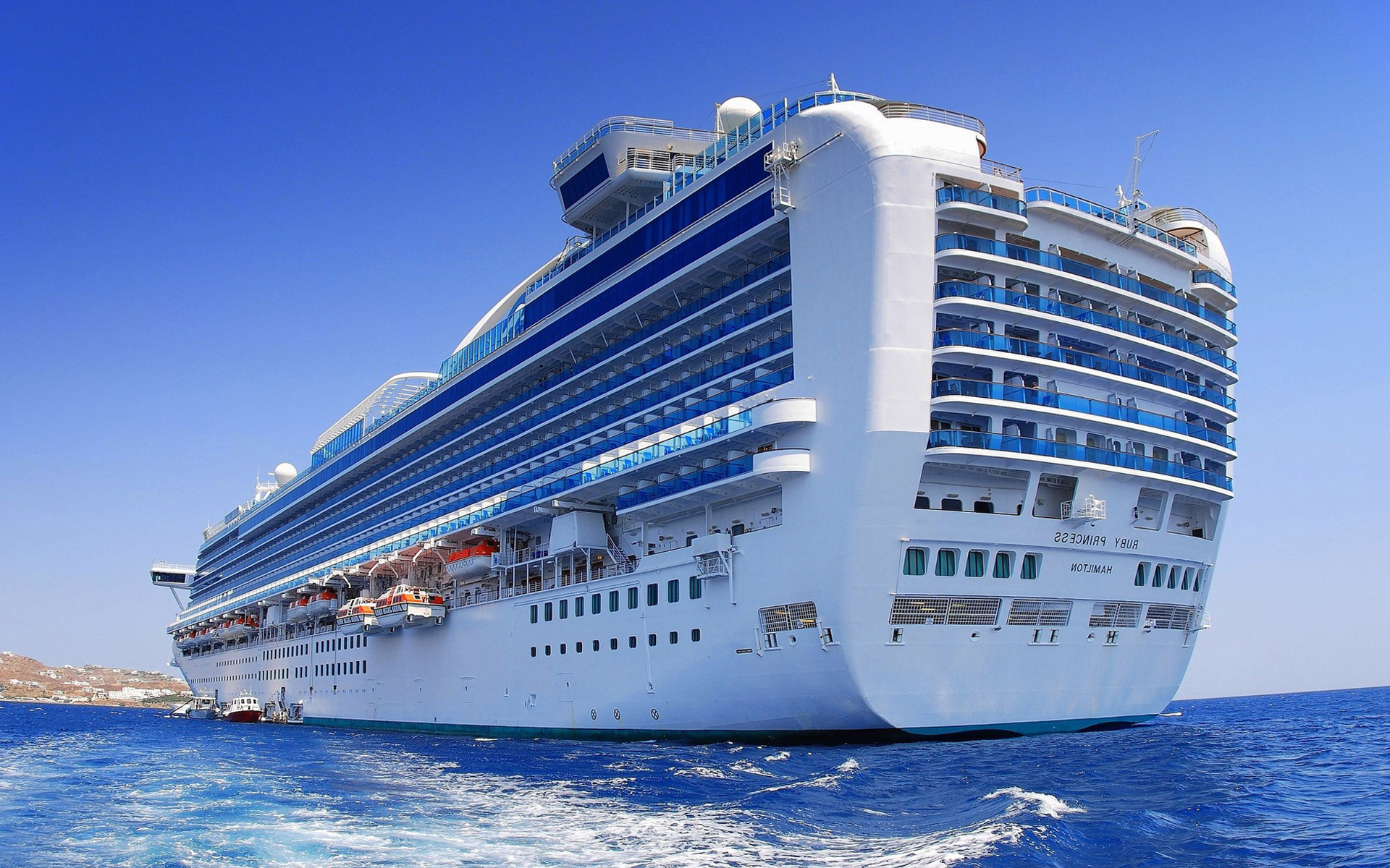 Cruiser (Ship): The Ruby Princess, A large resort vessel built in 2008, On-board entertainment and facilities. 1920x1200 HD Wallpaper.