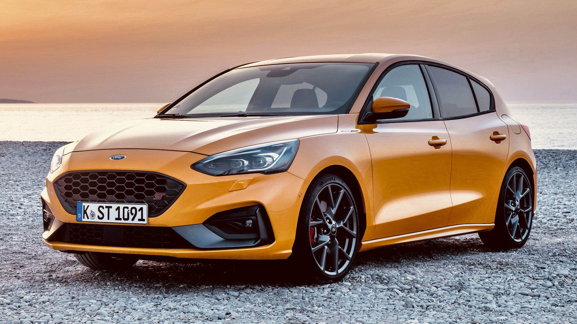 Ford Focus: The Mk IV was unveiled for the European and Asian-market on April 10, 2018. 1920x1080 Full HD Wallpaper.