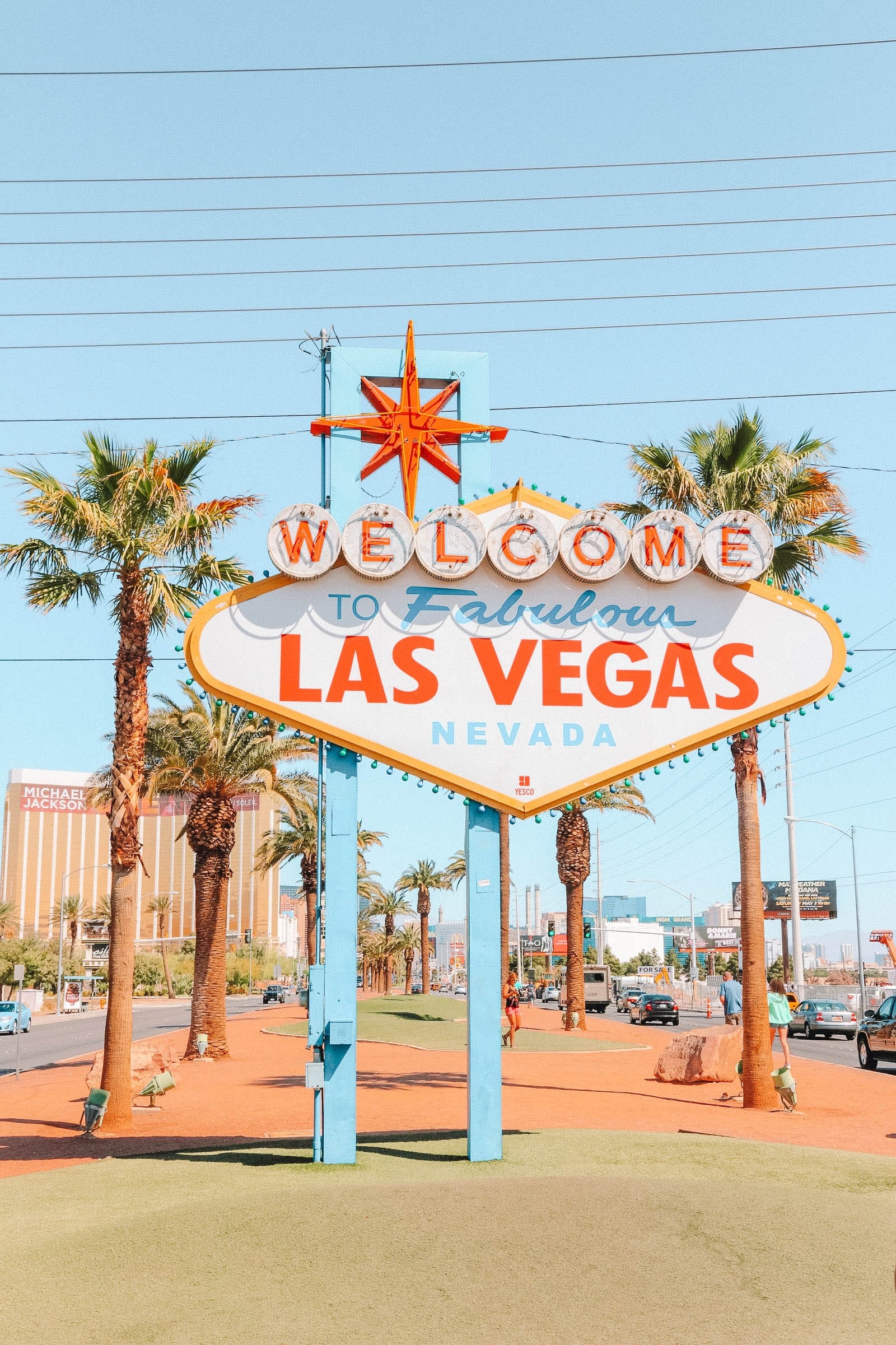 Essential Las Vegas tips, Strip visitor's guide, Hand luggage essentials, Food photography, 1600x2410 HD Phone