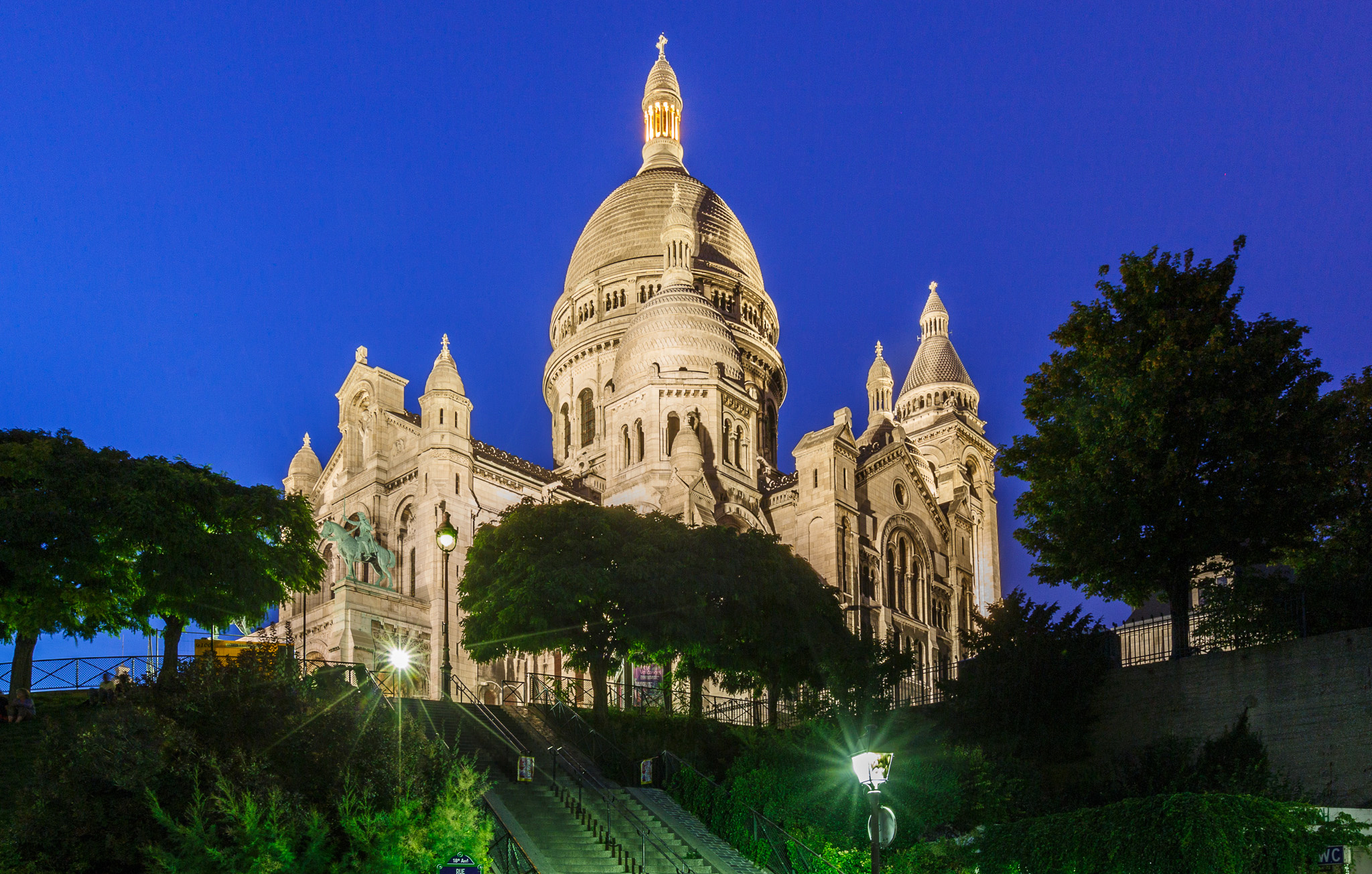 Sacre-Coeur Basilica, Travels, Montmartre, Reddit, 2050x1310 HD Desktop