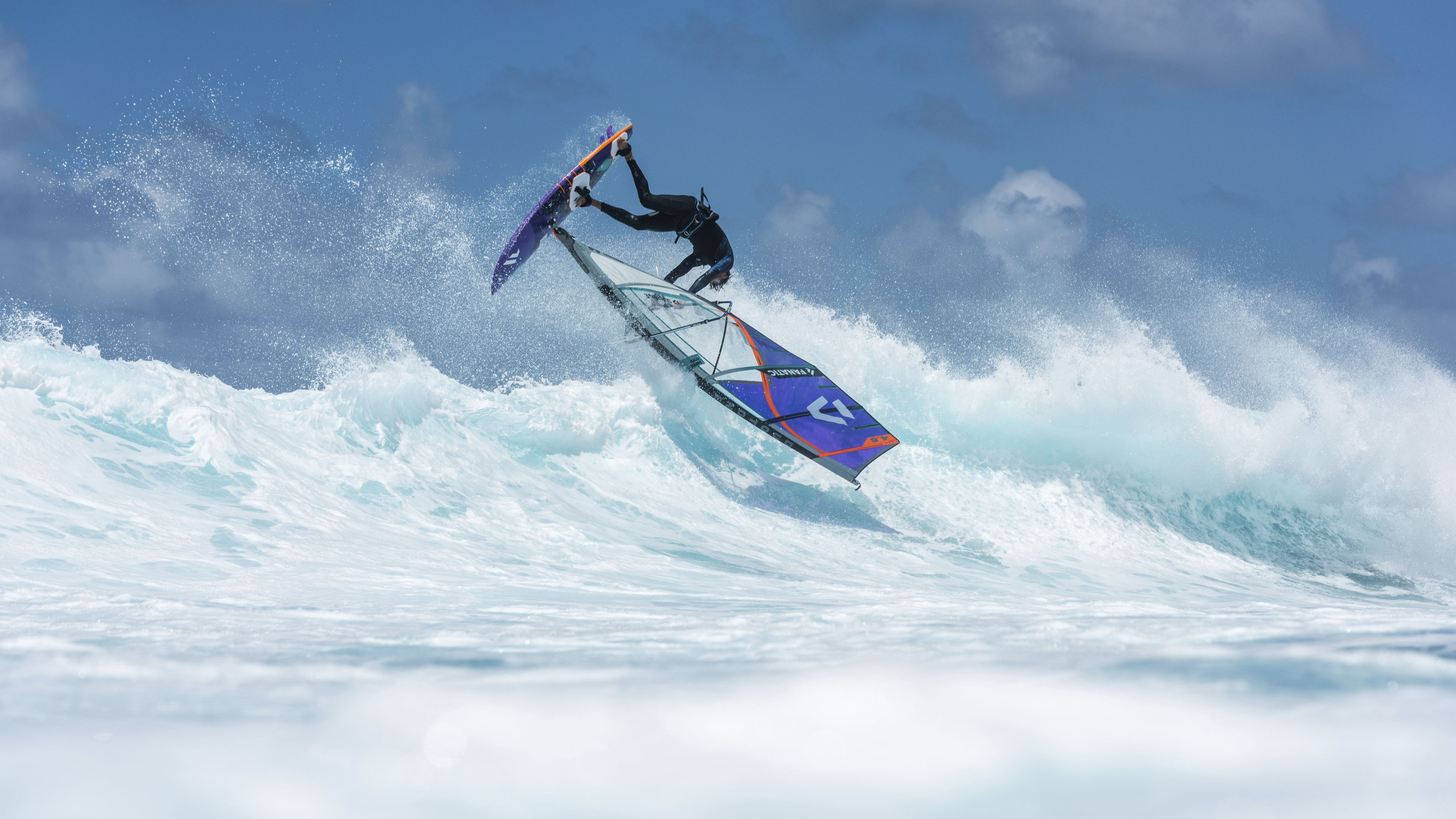 Windsurfing: Worthington Windsurfing Regatta, Music Festival, June 2022, Surf Spots in Maui. 3840x2160 4K Background.