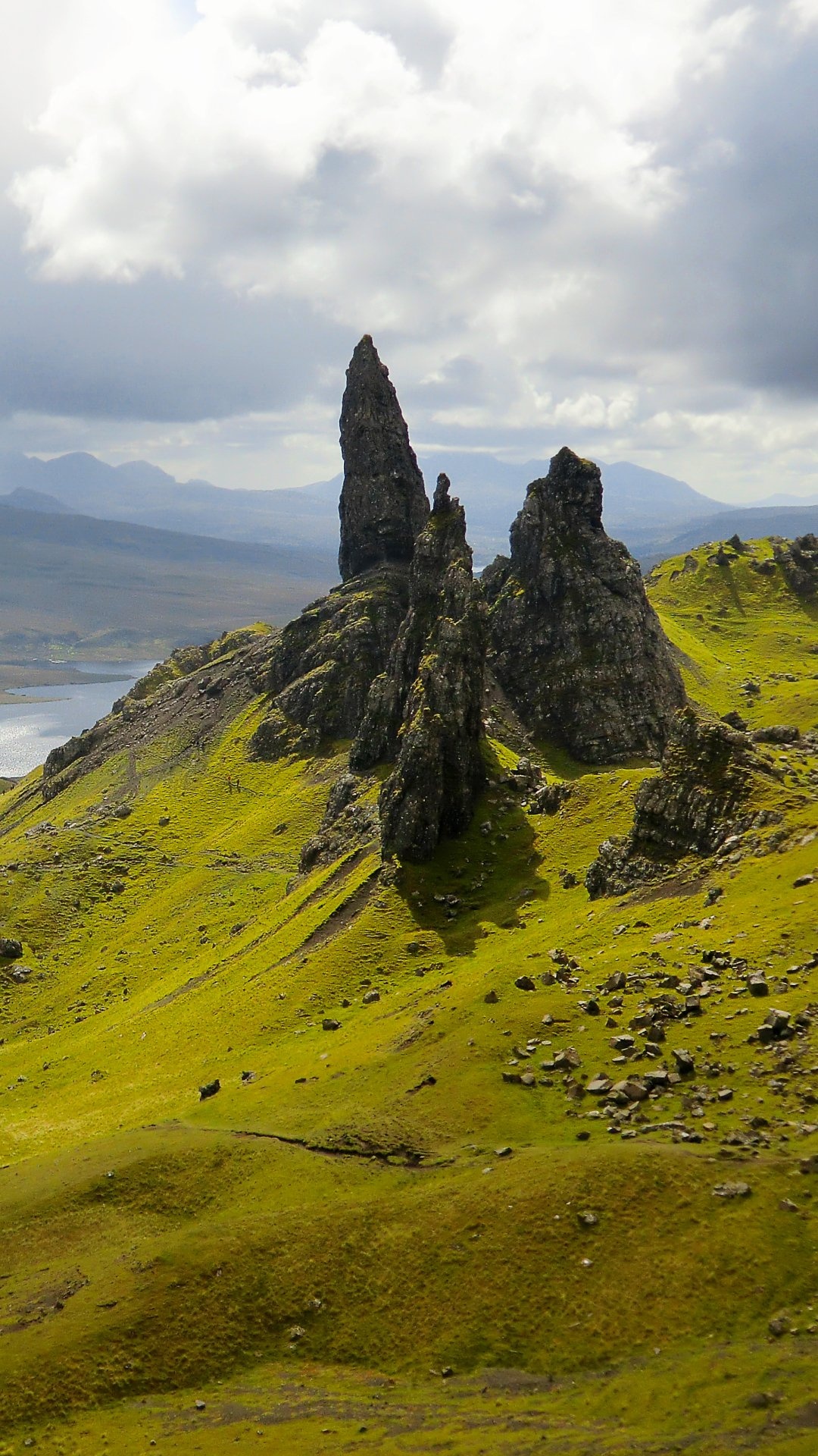 Isle of Skye, Majestic landscape, Serene wilderness, Picturesque scenery, 1080x1920 Full HD Phone
