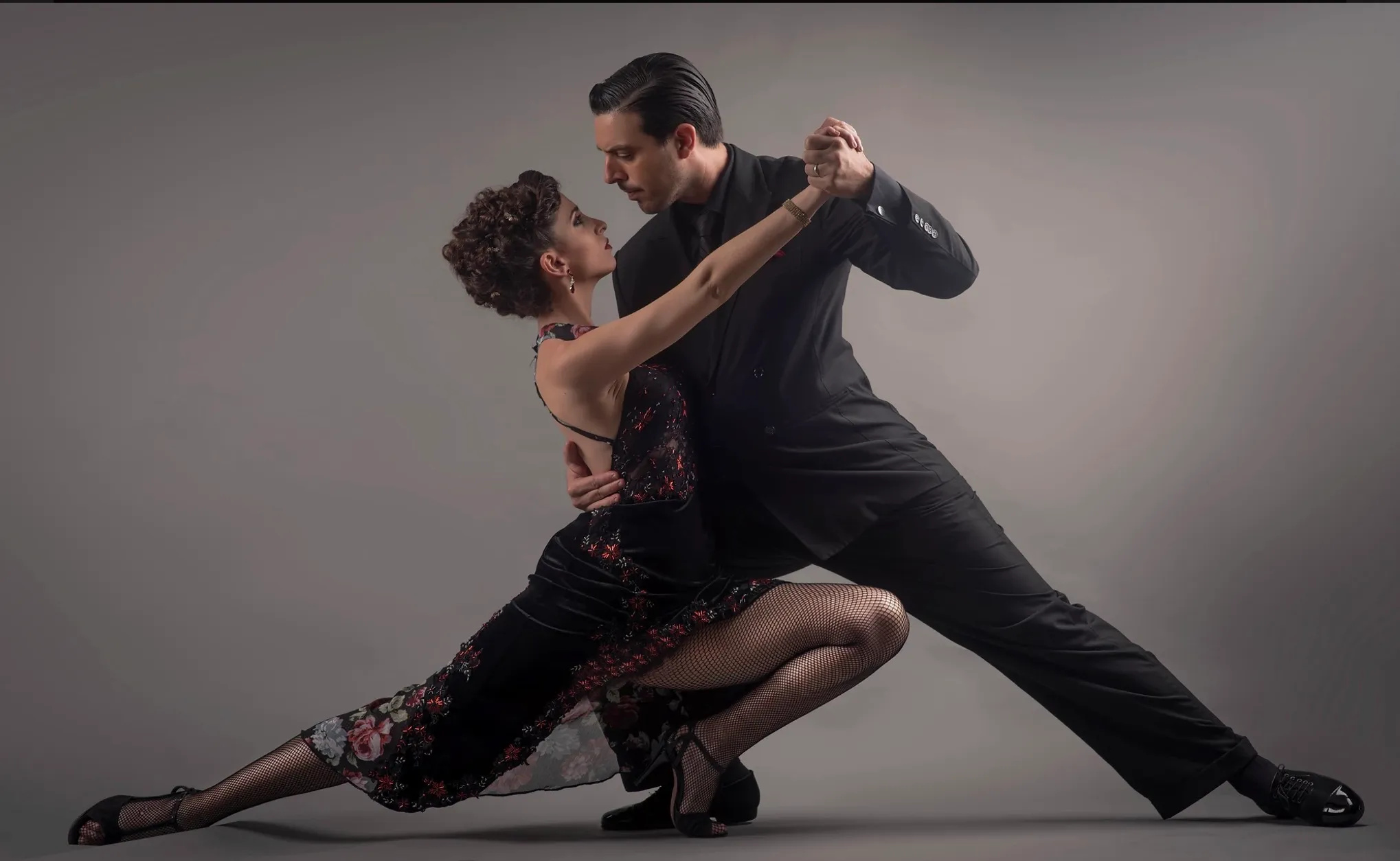 Argentine Tango: The dance derives from the Cuban habanera the Argentine milonga and the Uruguayan candombe. 2040x1260 HD Wallpaper.