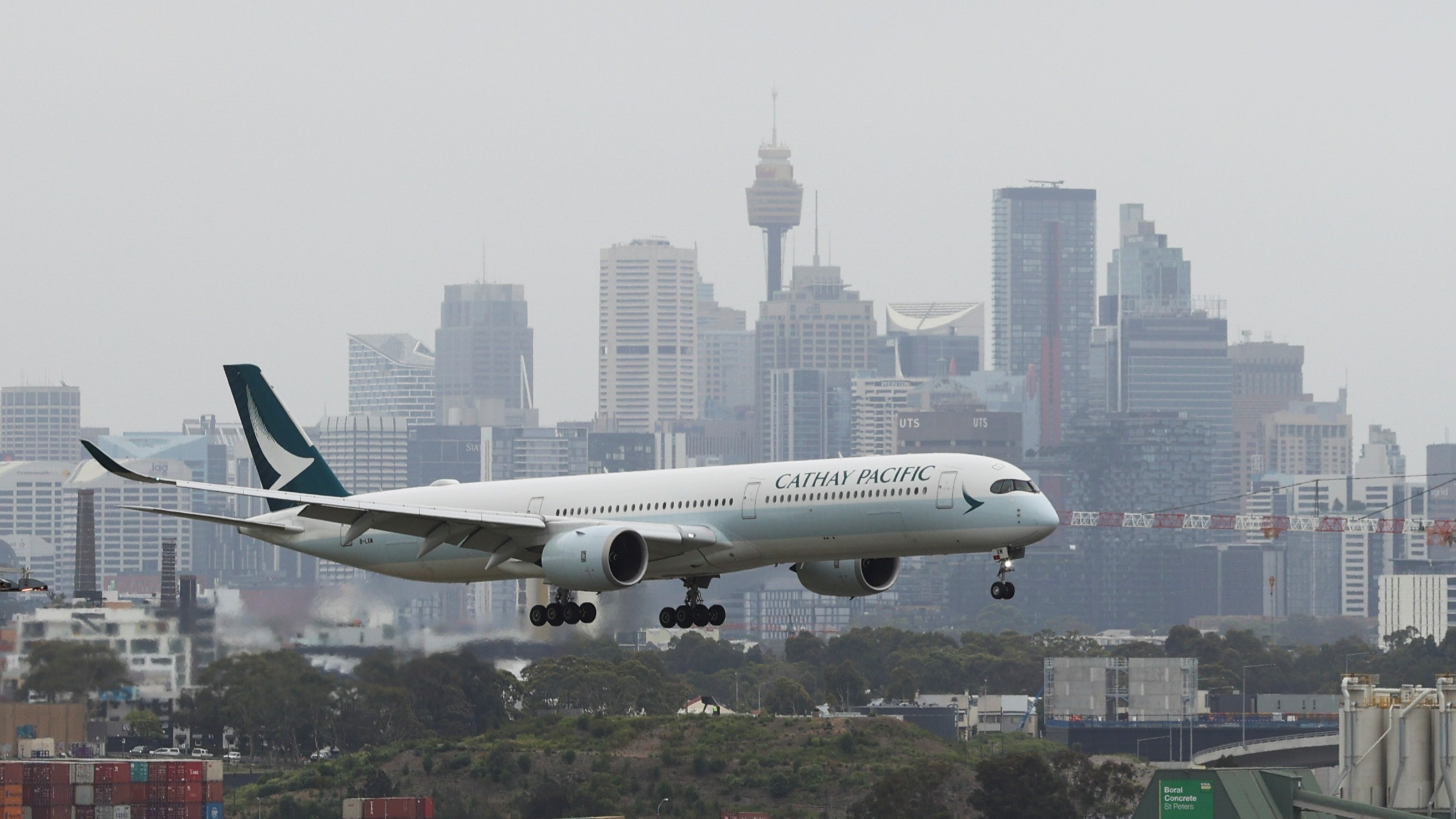 Cathay Pacific, financial loss, challenging future, airline industry, 2630x1480 HD Desktop