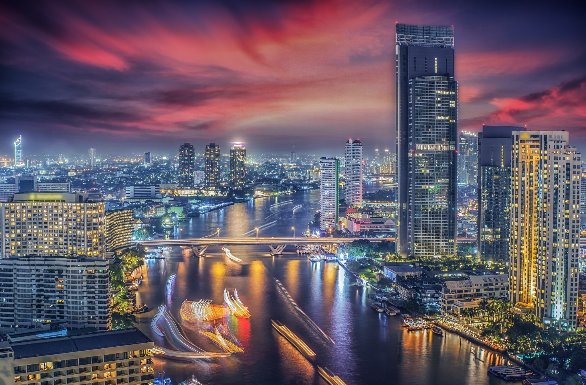 Bangkok: Began as a small trading centre and port community on the west bank of the Chao Phraya River some 200 years ago. 2050x1350 HD Wallpaper.