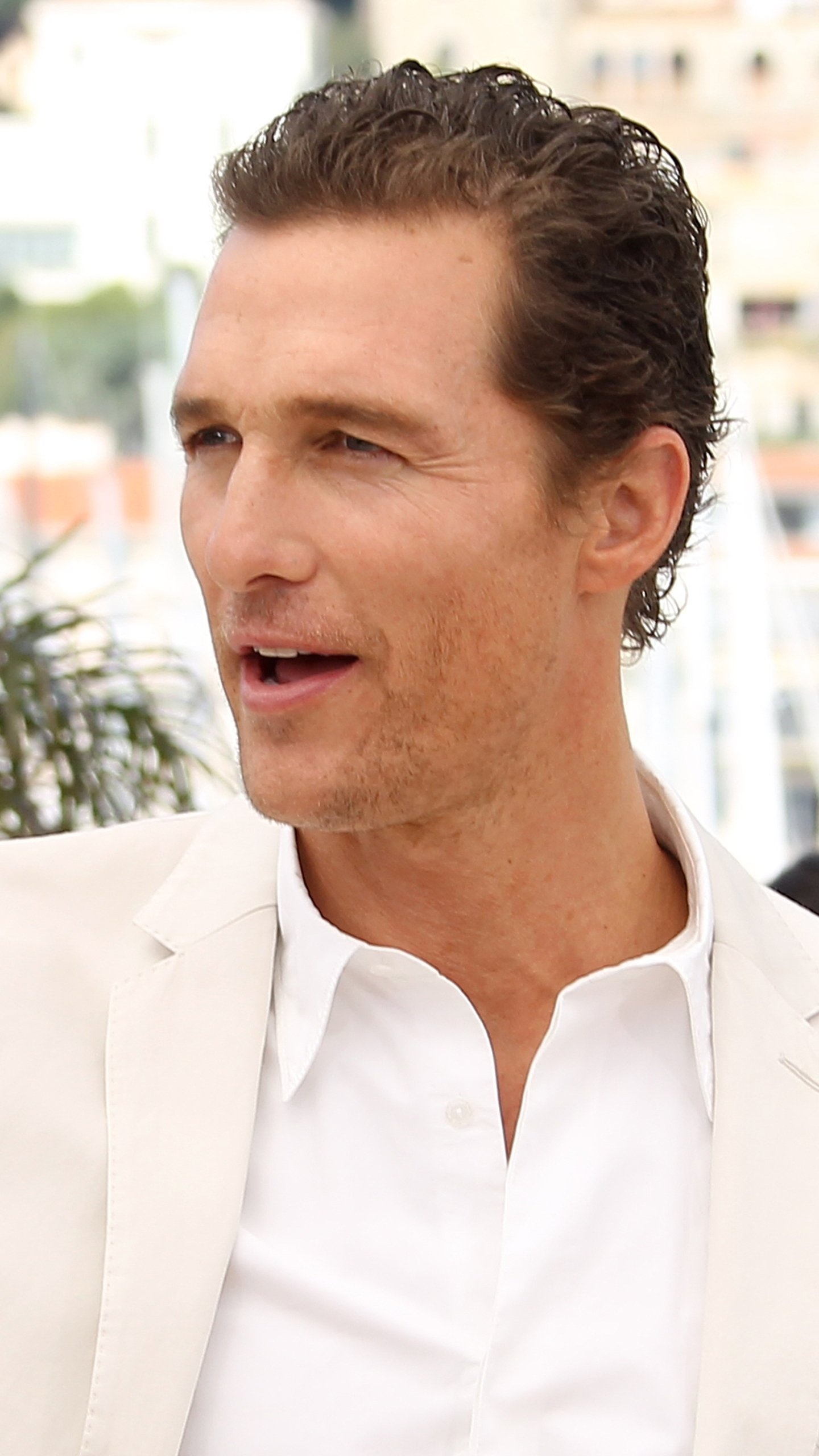 Matthew McConaughey: The Alliance of Women Film Journalists Award for Best Actor. 1440x2560 HD Wallpaper.