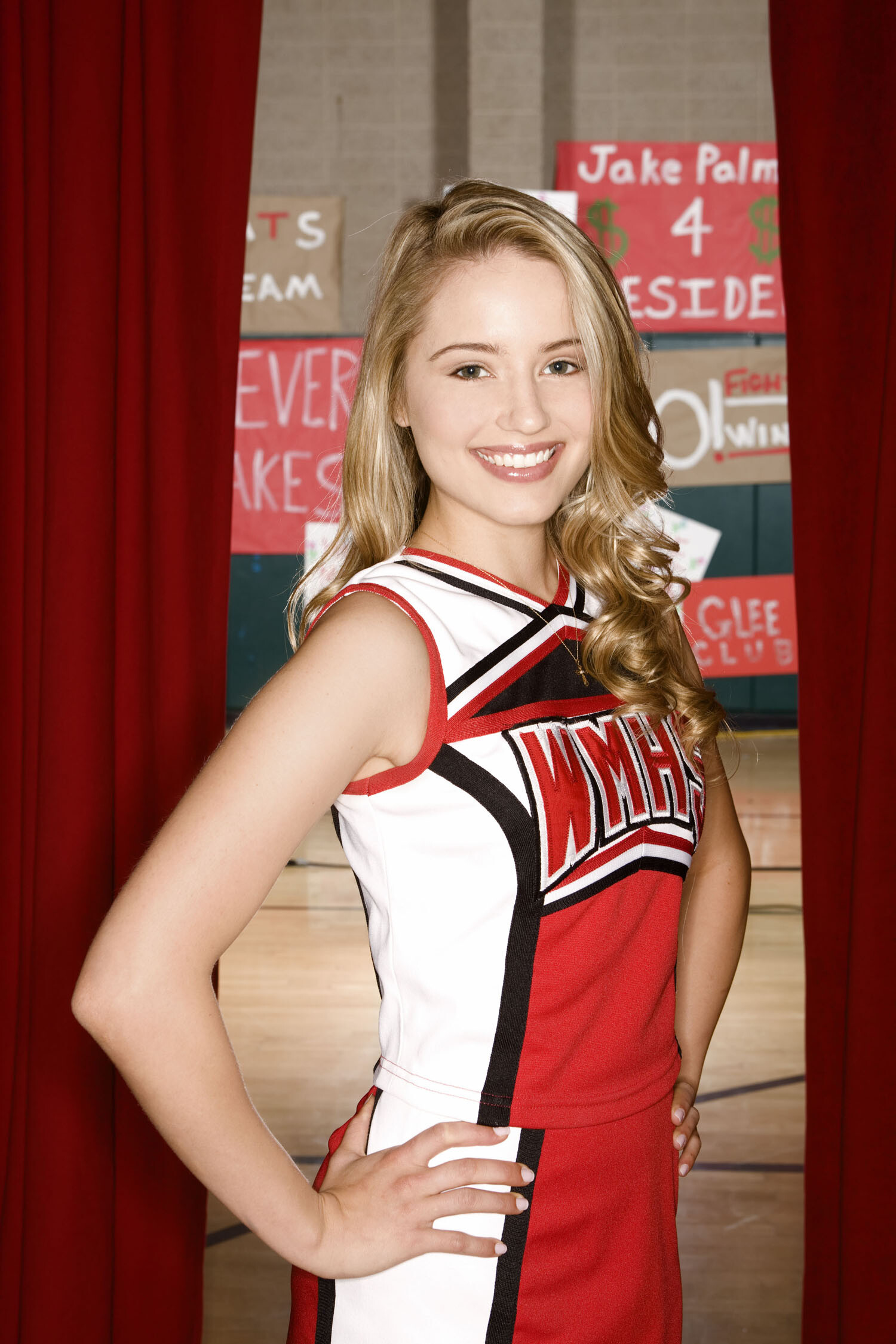 Glee (TV series): Dianna Agron as Quinn Fabray, The cheerleading captain at the William McKinley High School. 1500x2250 HD Wallpaper.