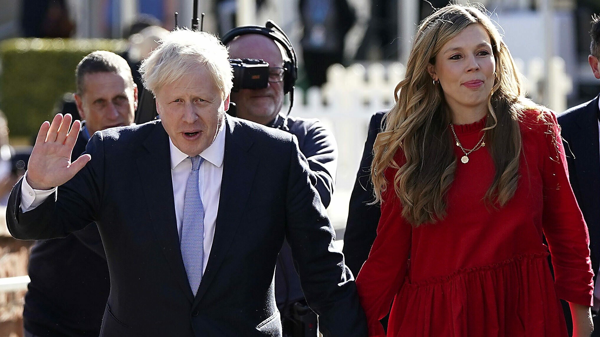 Boris Johnson, Infant daughter with corona, Family health concerns, Sensational headline, 2040x1150 HD Desktop